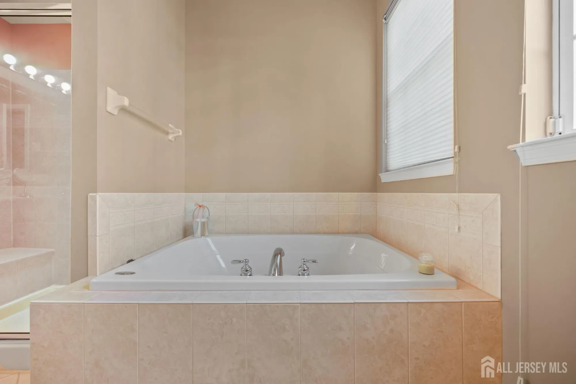 Property Slideshow image 23 of 45 | 6 glen eagles way, Monroe, NJ, 08831