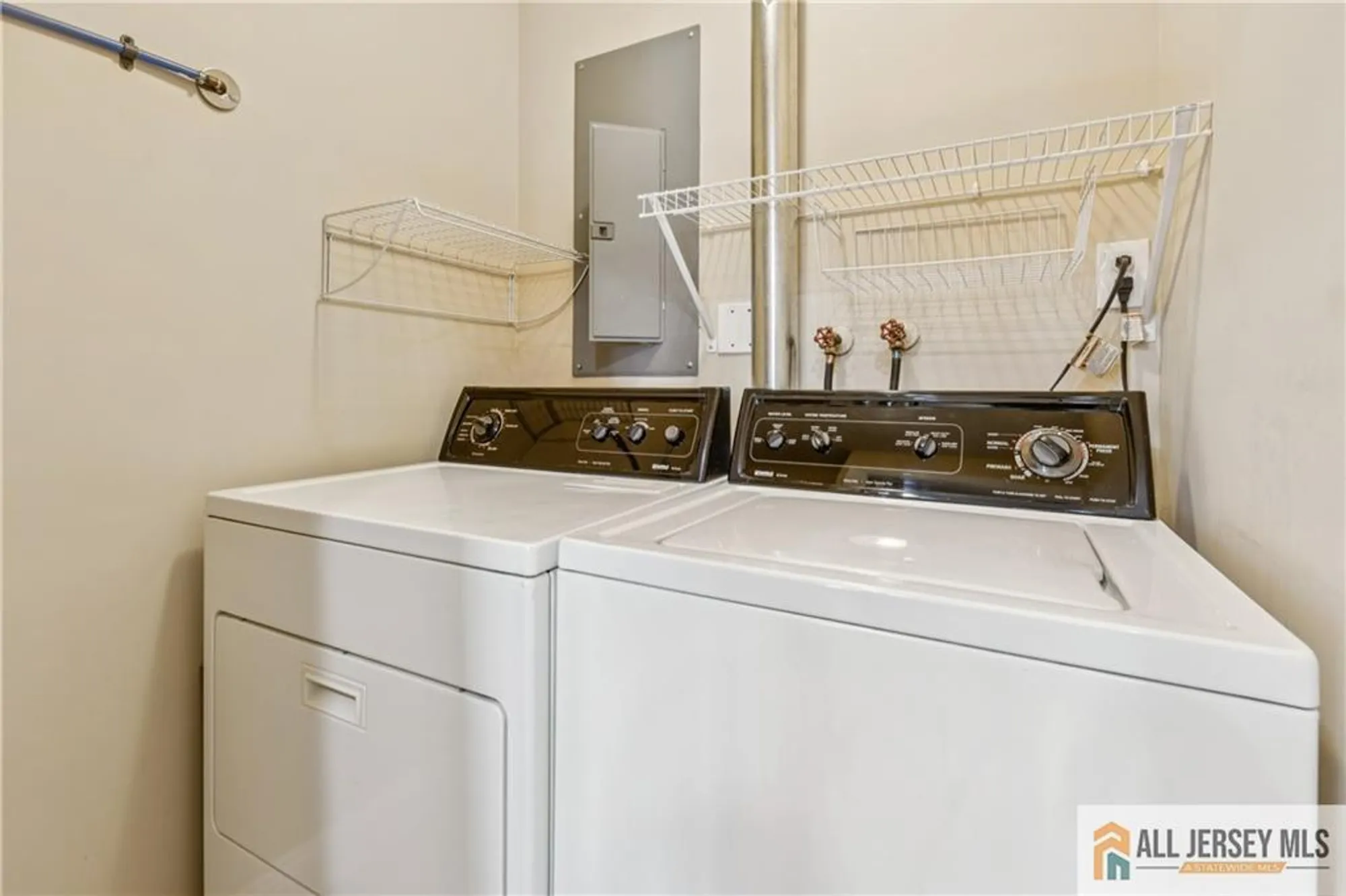 Property Slideshow image 17 of 25 | 11 maine ct # 739, Matawan, NJ, 07747