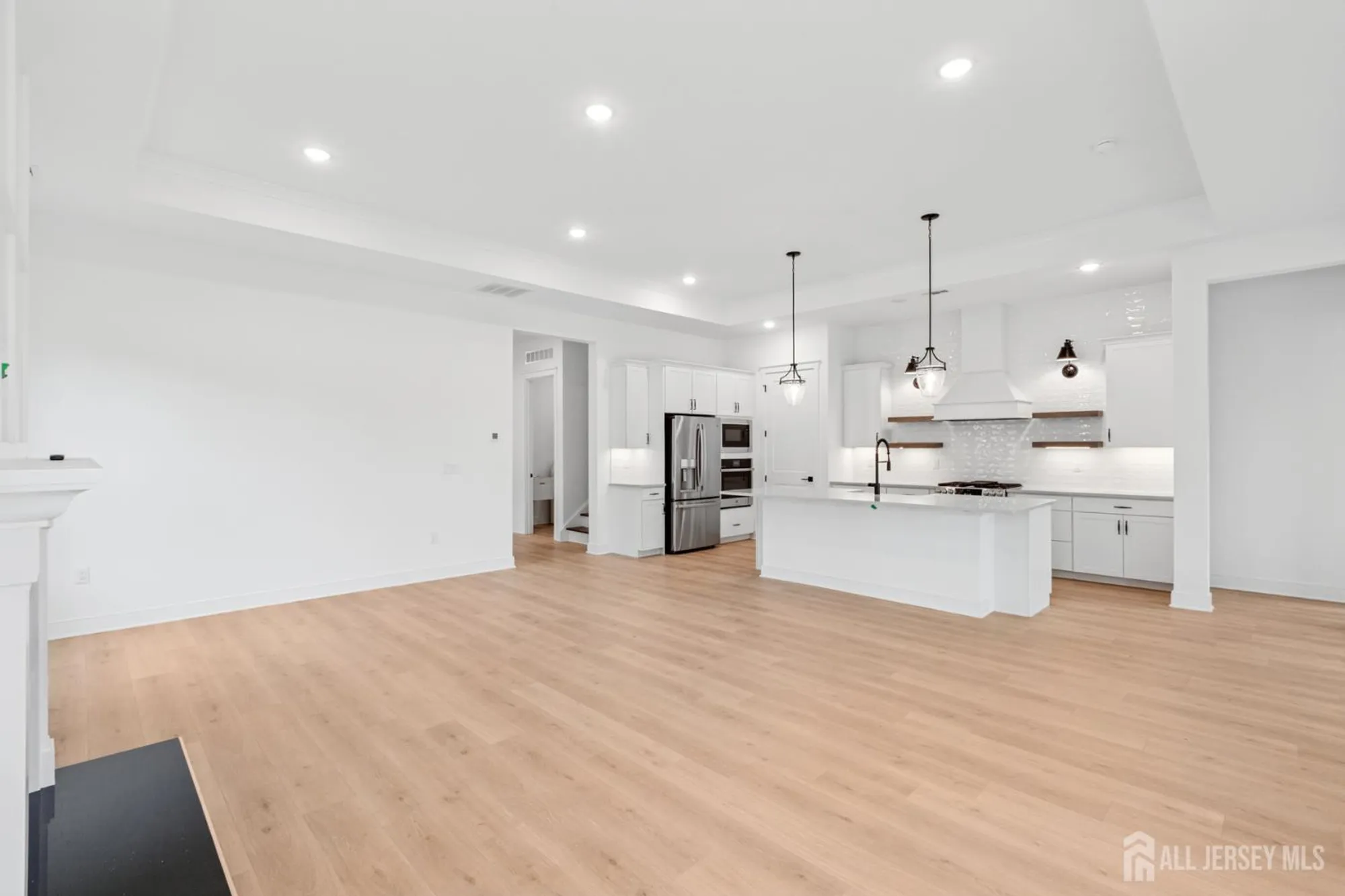 Property Slideshow image 14 of 35 | 37 brewer way, Plainsboro, NJ, 08536