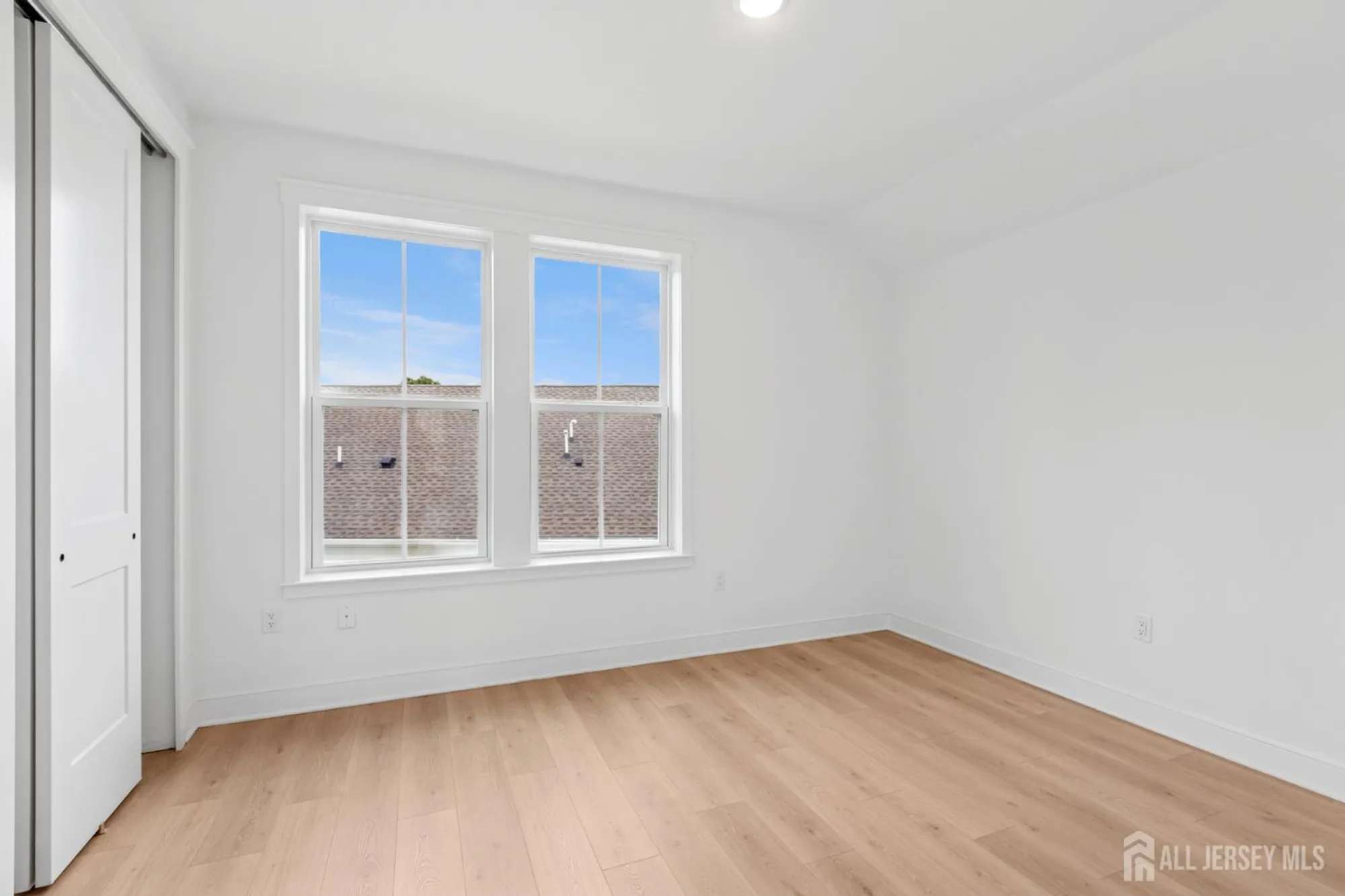 Property Slideshow image 2 of 35 | 37 brewer way, Plainsboro, NJ, 08536