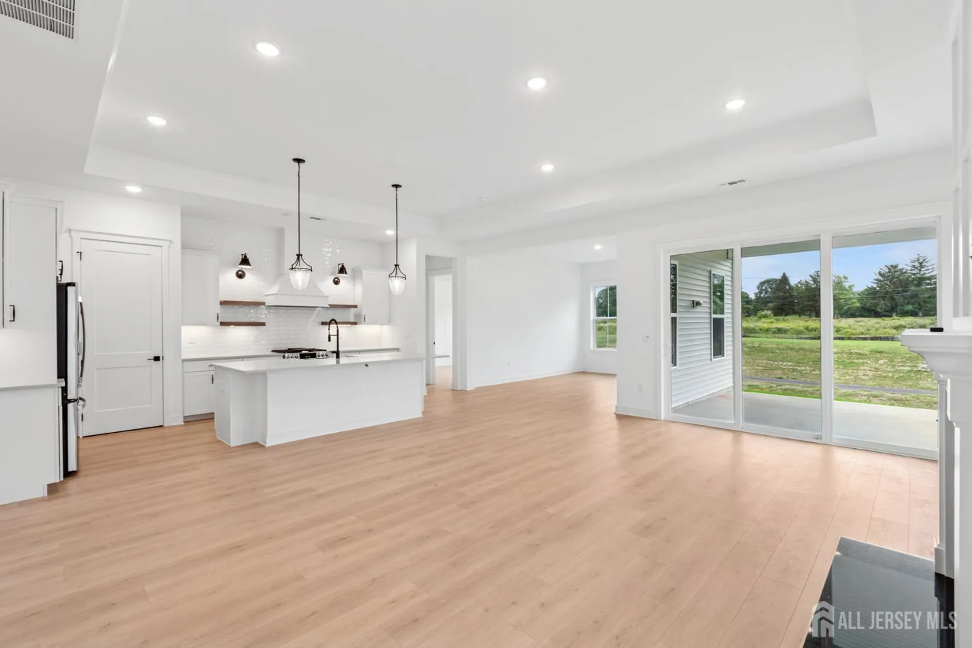 Property Slideshow image 12 of 35 | 37 brewer way, Plainsboro, NJ, 08536