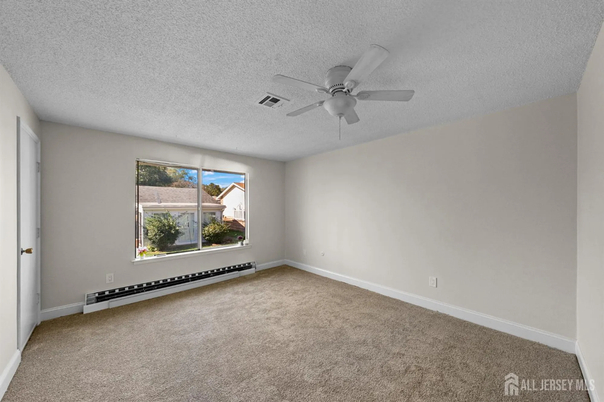 Property Slideshow image 23 of 36 | 213 doremus dr c, Monroe, NJ, 08831