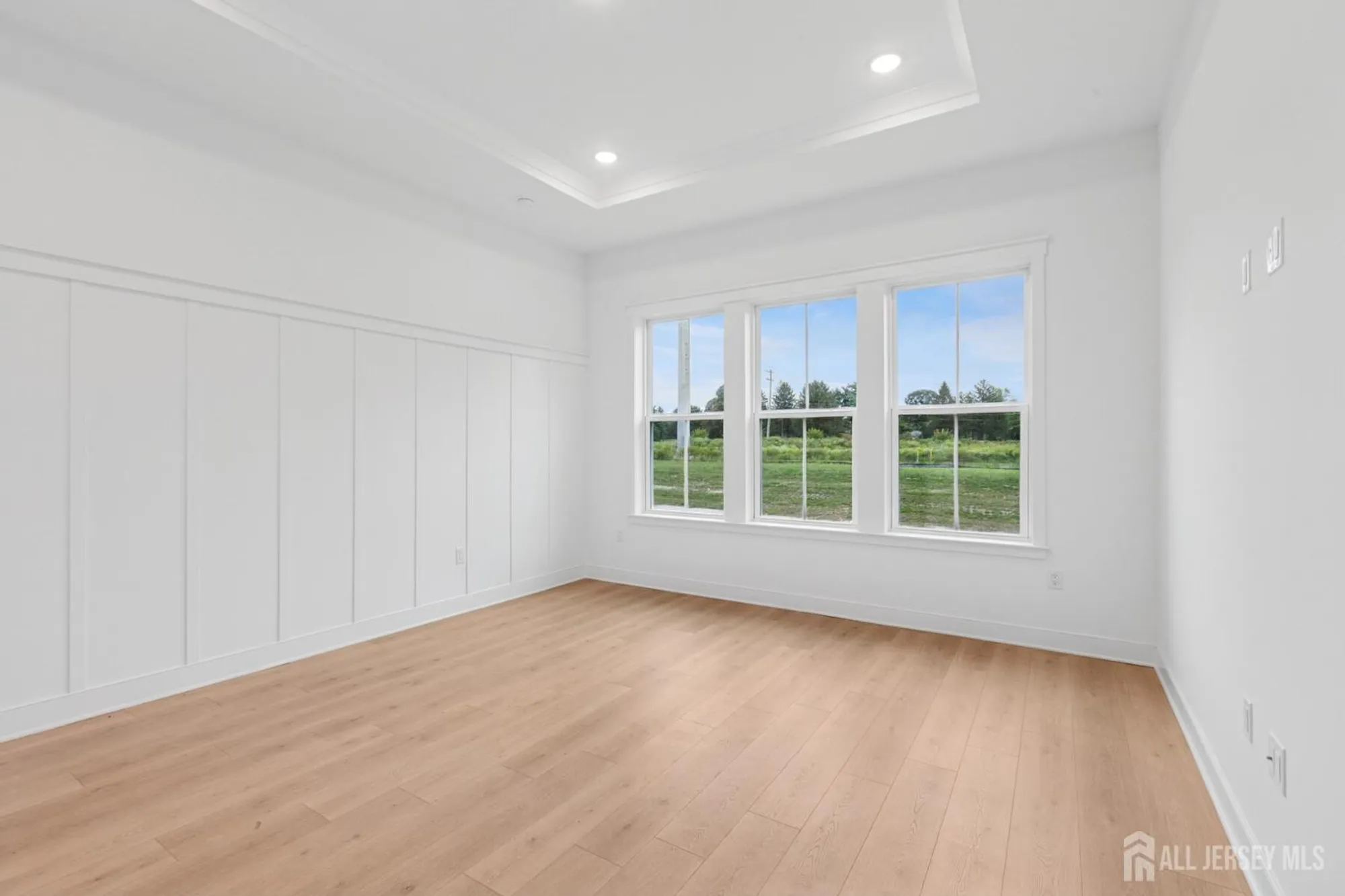 Property Slideshow image 30 of 35 | 37 brewer way, Plainsboro, NJ, 08536