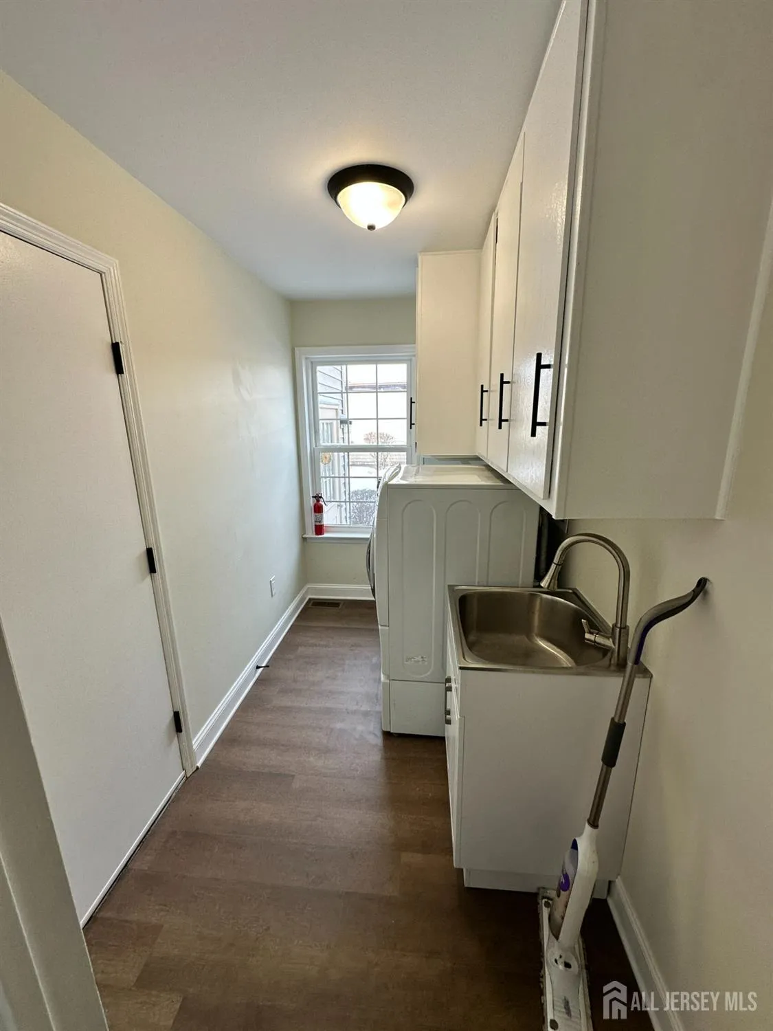 Property Slideshow image 7 of 15 | 14 dorchester dr, Monroe, NJ, 08831