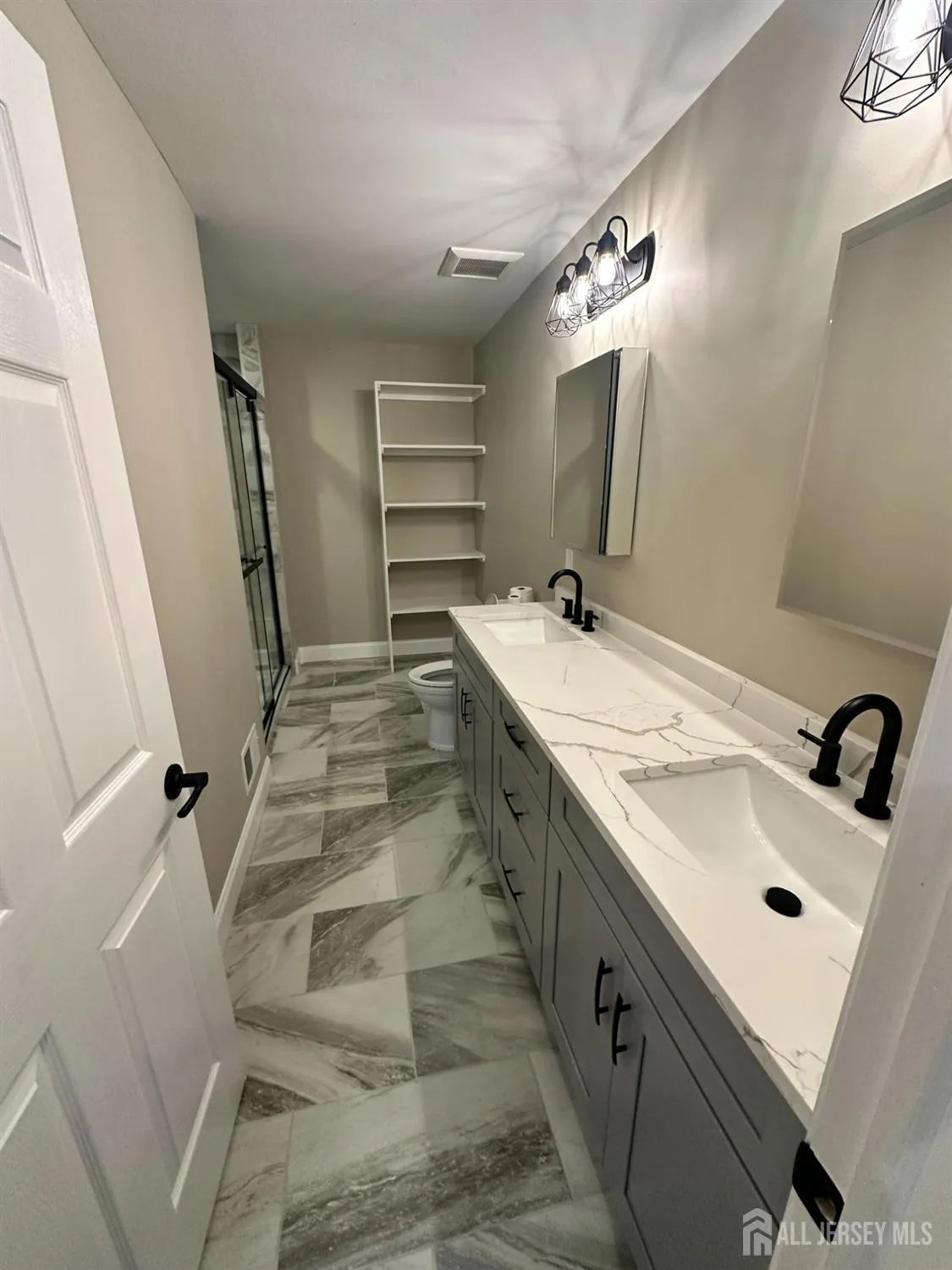 Property Slideshow image 11 of 15 | 14 dorchester dr, Monroe, NJ, 08831