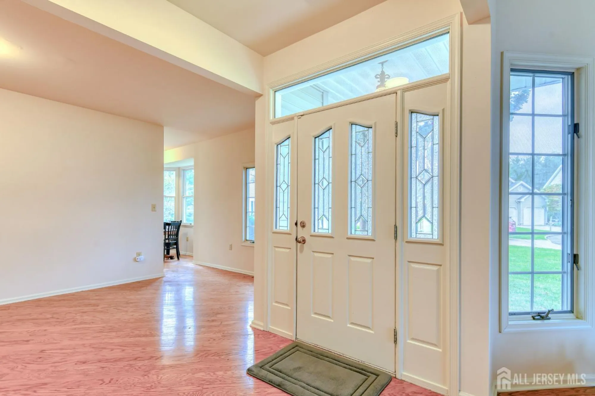 Property Slideshow image 4 of 39 | 71 leeds ln, Monroe, NJ, 08831