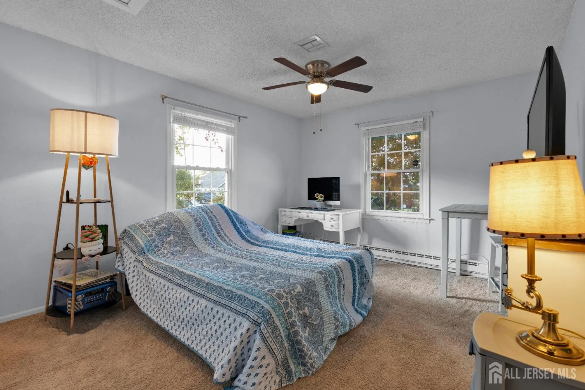 Property Slideshow image 14 of 18 | 176c rossmoor dr, Monroe, NJ, 08831