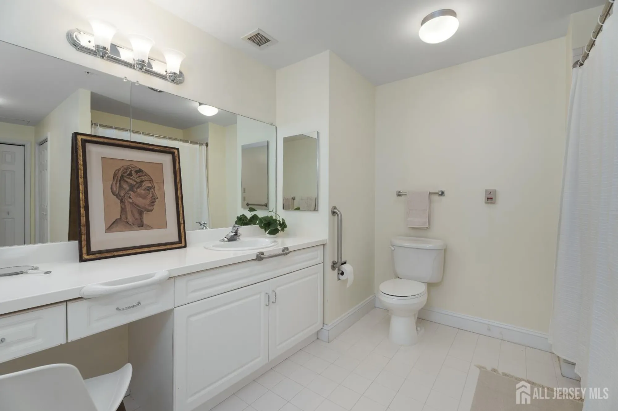 Property Slideshow image 13 of 23 | 2240 windrow dr, Princeton, NJ, 08540