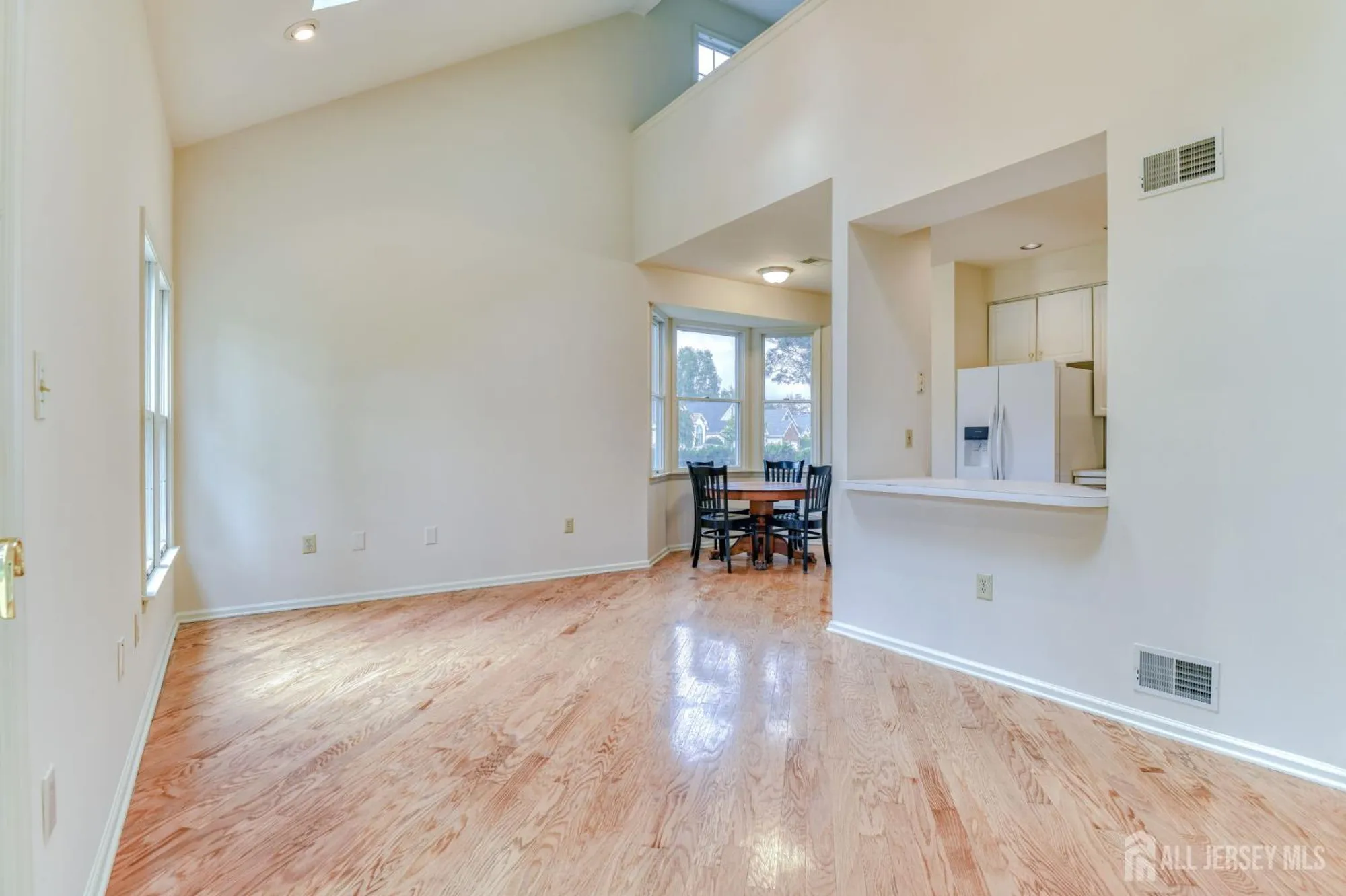 Property Slideshow image 13 of 39 | 71 leeds ln, Monroe, NJ, 08831