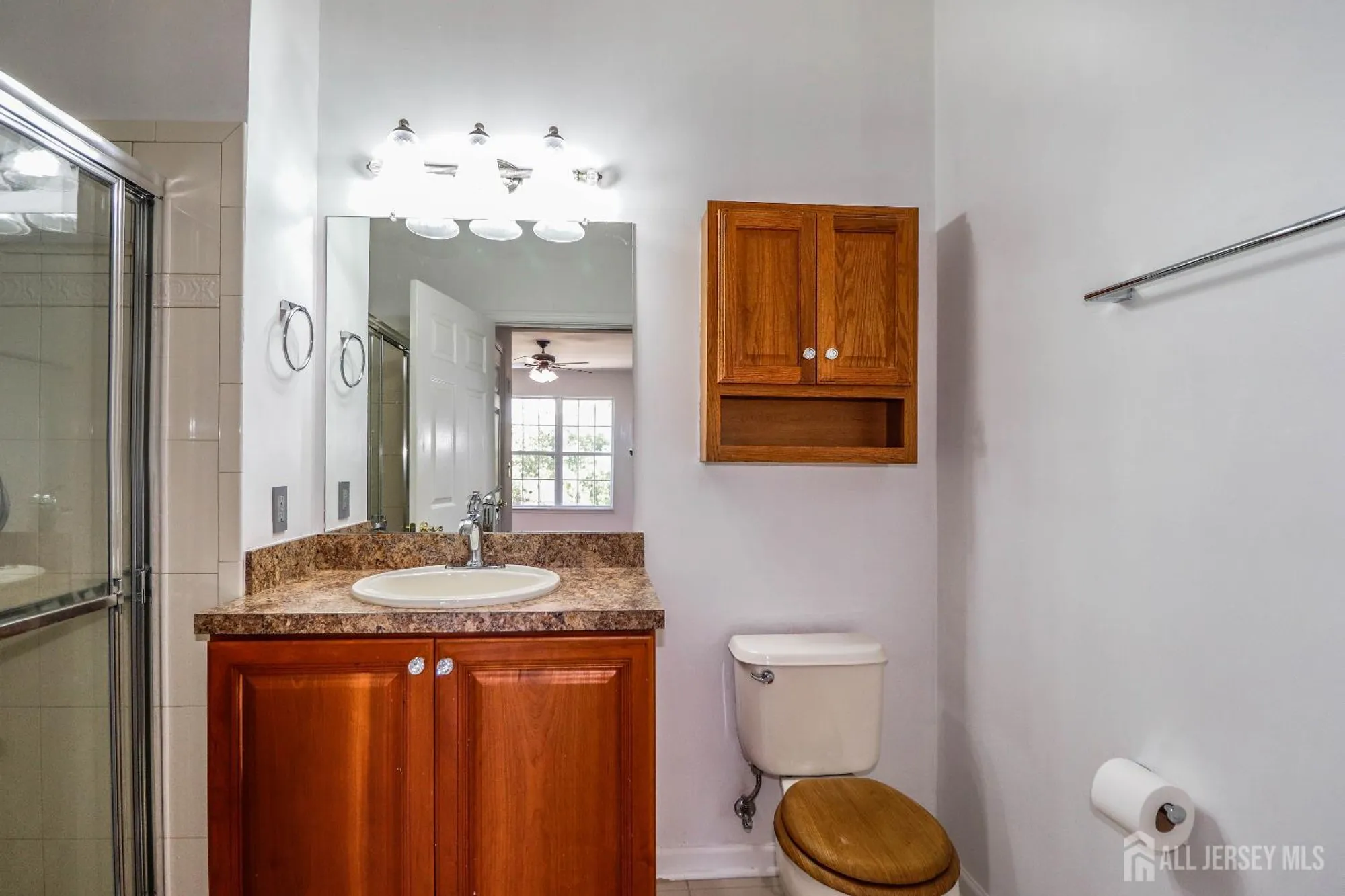 Property Slideshow image 19 of 31 | 439 sophee ln, Lakewood, NJ, 08701