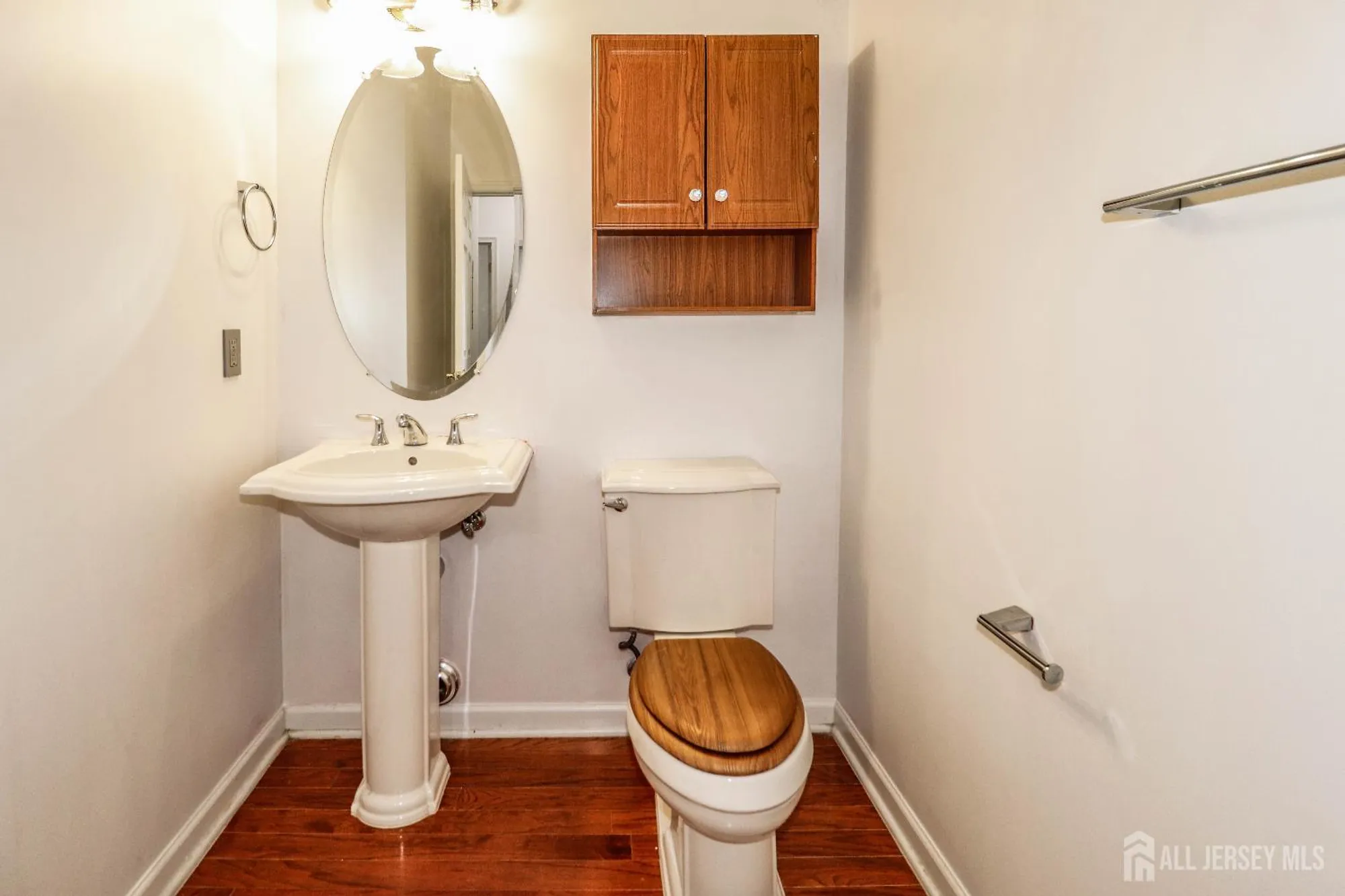 Property Slideshow image 14 of 31 | 439 sophee ln, Lakewood, NJ, 08701