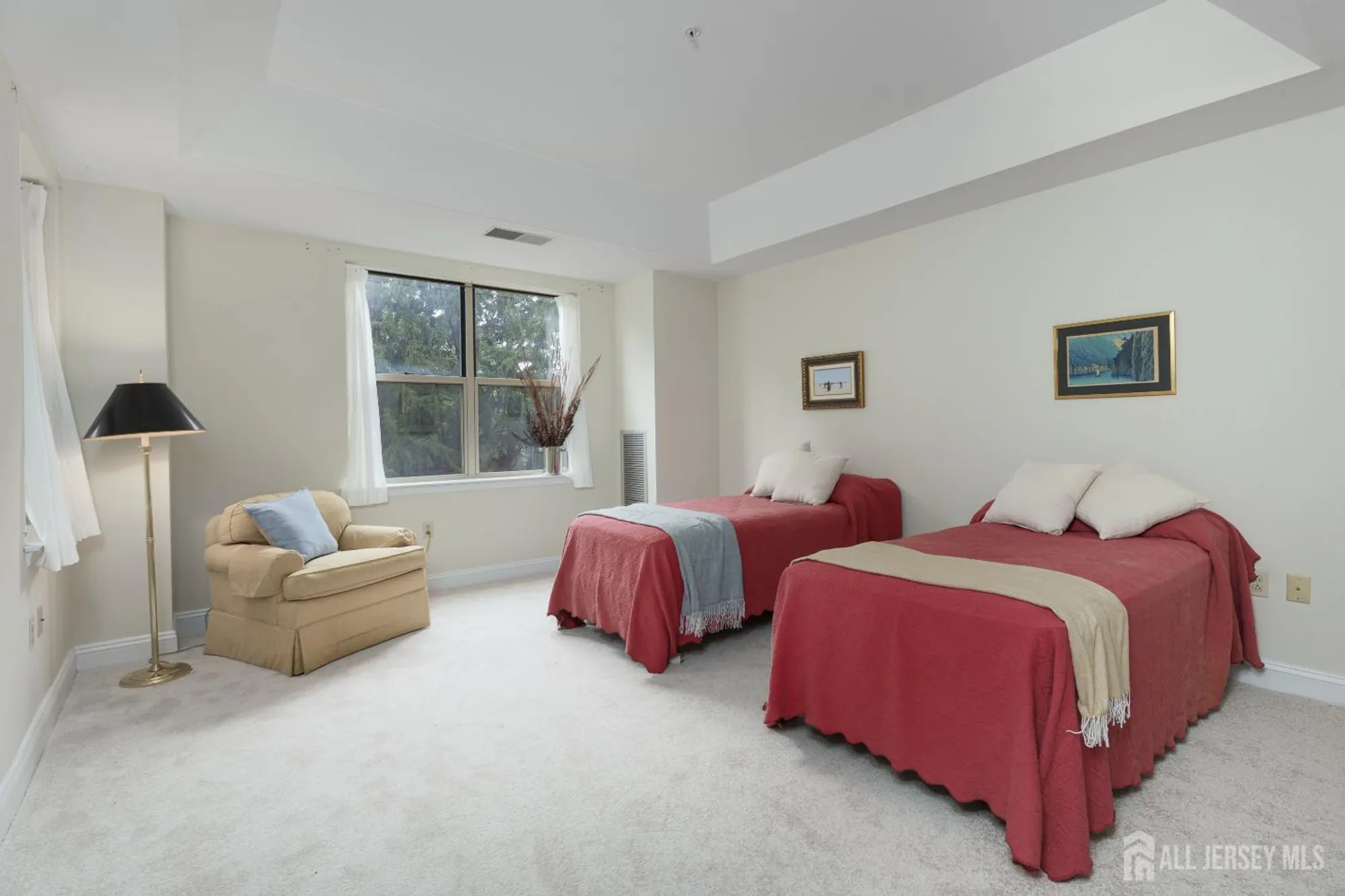 Property Slideshow image 20 of 23 | 2240 windrow dr, Princeton, NJ, 08540