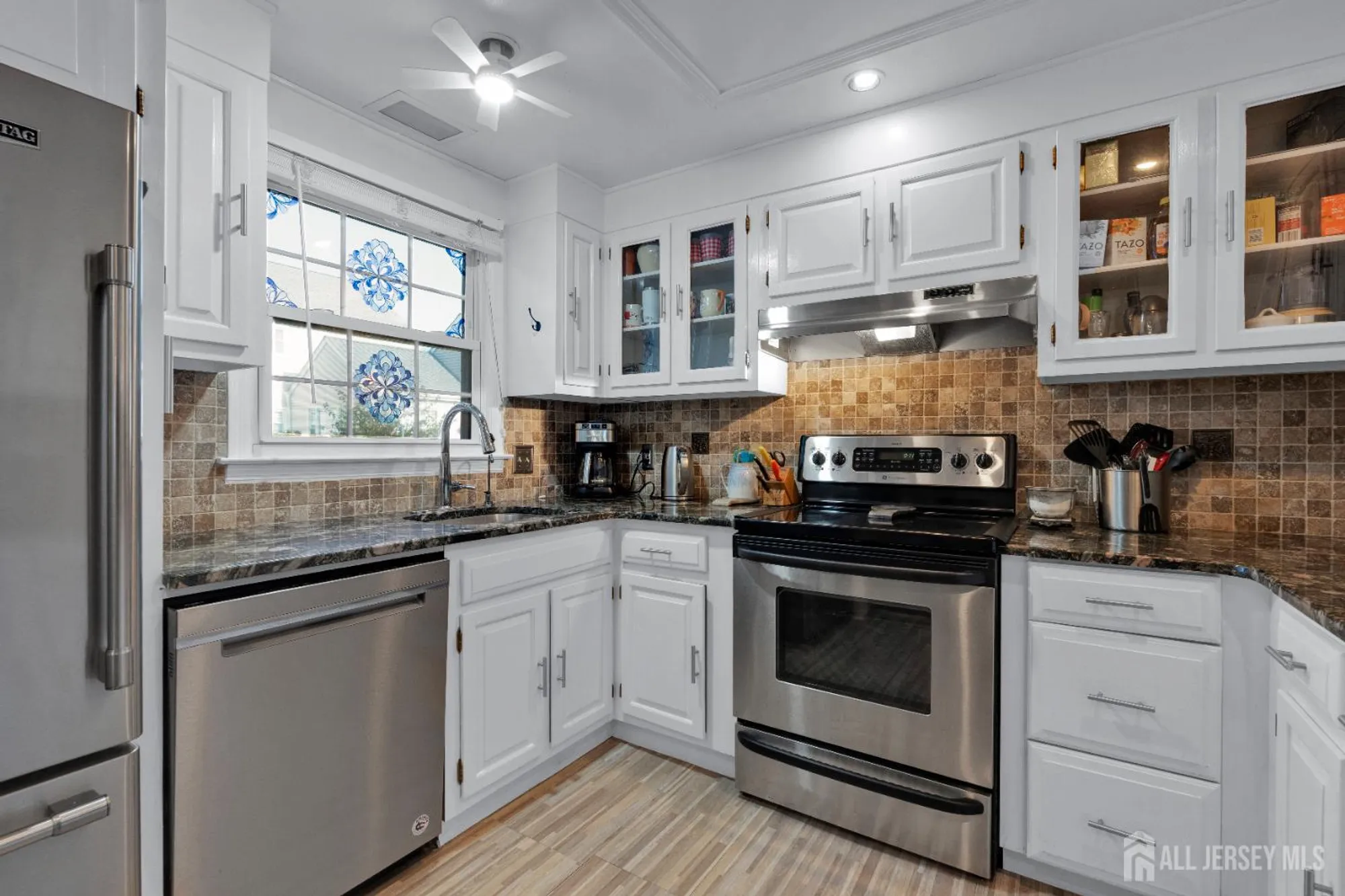 Property Slideshow image 9 of 18 | 176c rossmoor dr, Monroe, NJ, 08831