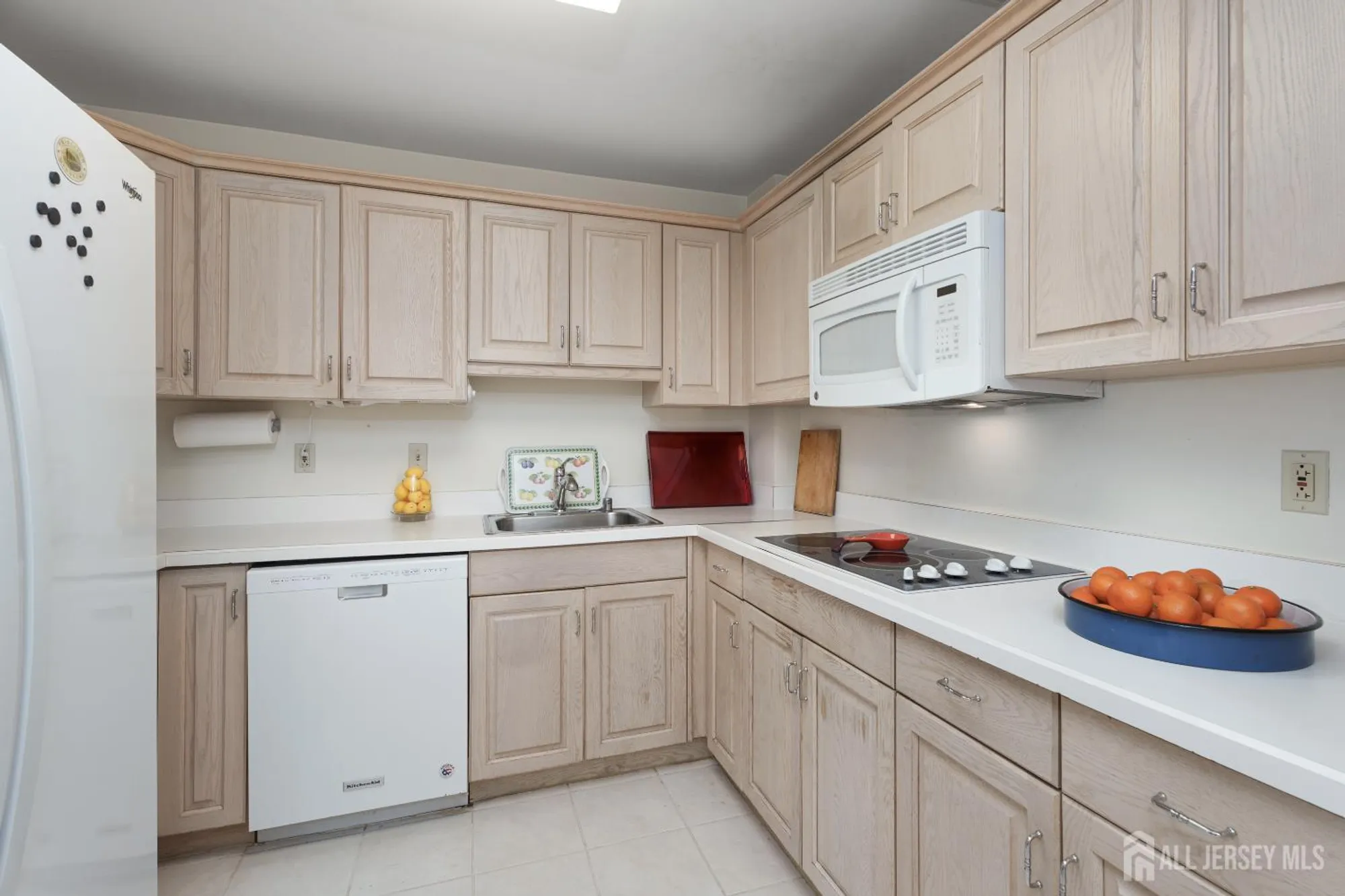 Property Slideshow image 16 of 23 | 2240 windrow dr, Princeton, NJ, 08540