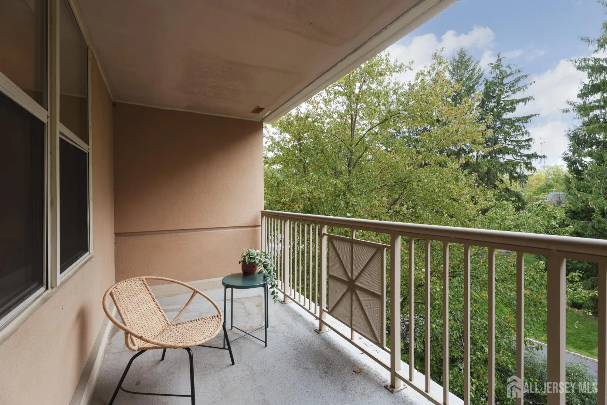 Property Slideshow image 11 of 23 | 2240 windrow dr, Princeton, NJ, 08540