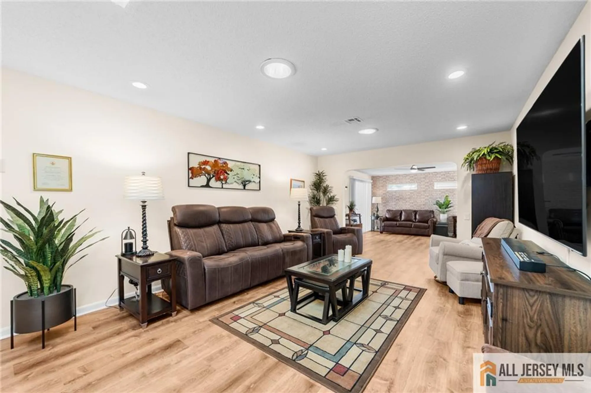 Property Slideshow image 11 of 27 | 375 duranta plz 375c, Monroe, NJ, 08831