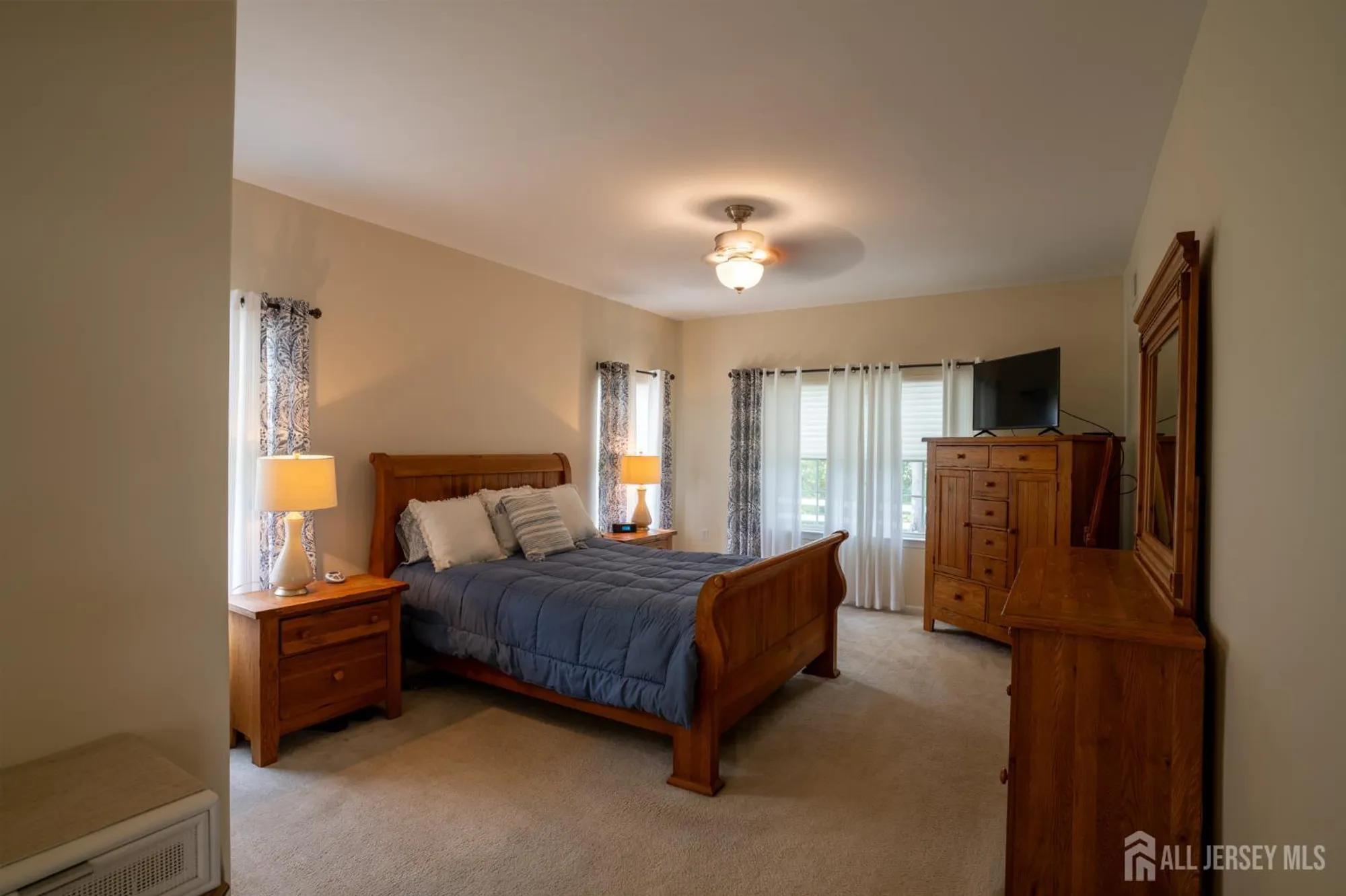 Property Slideshow image 16 of 40 | 107 fontaine ct, Monroe, NJ, 08831