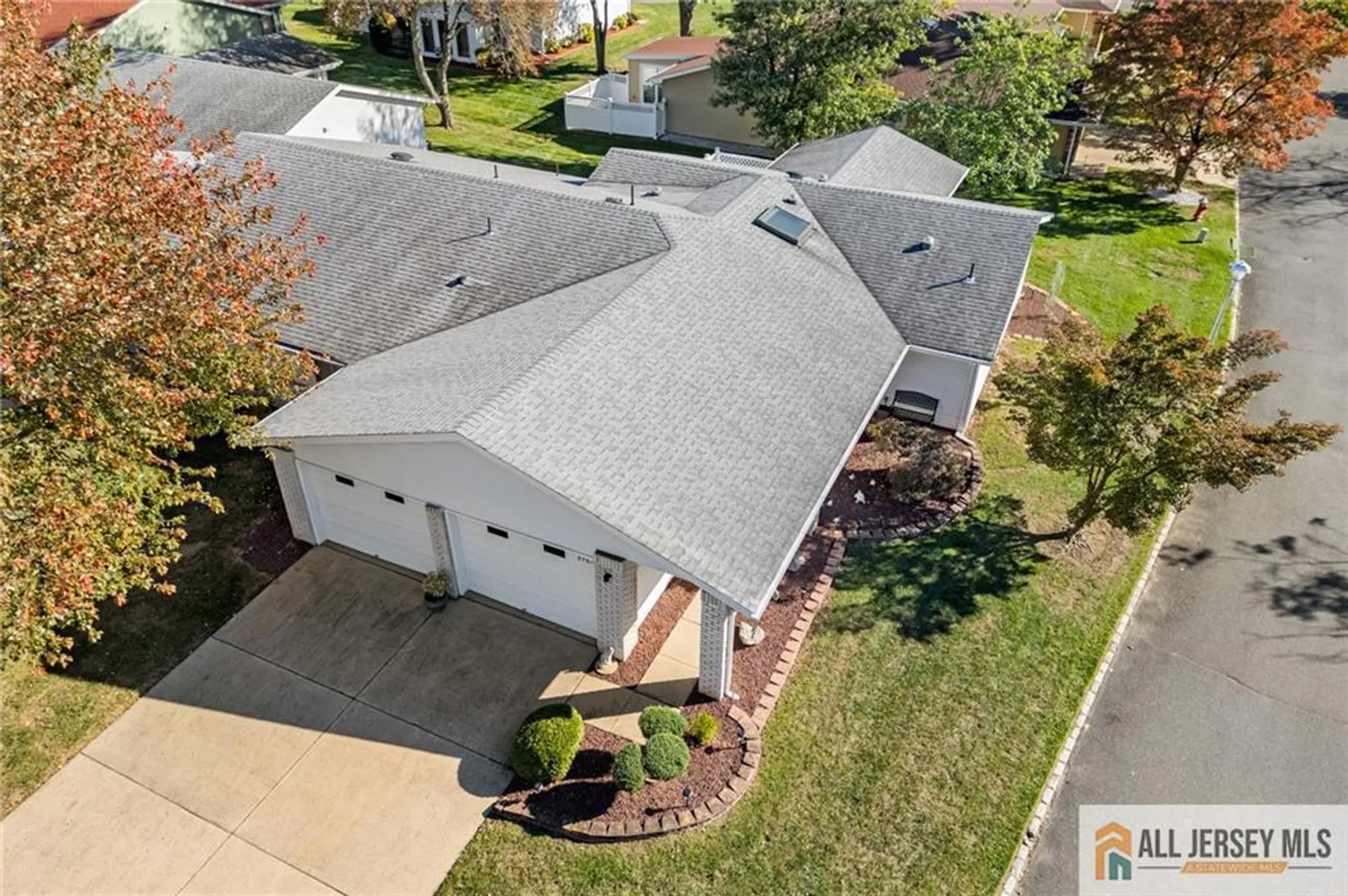 Property Slideshow image 3 of 27 | 375 duranta plz 375c, Monroe, NJ, 08831