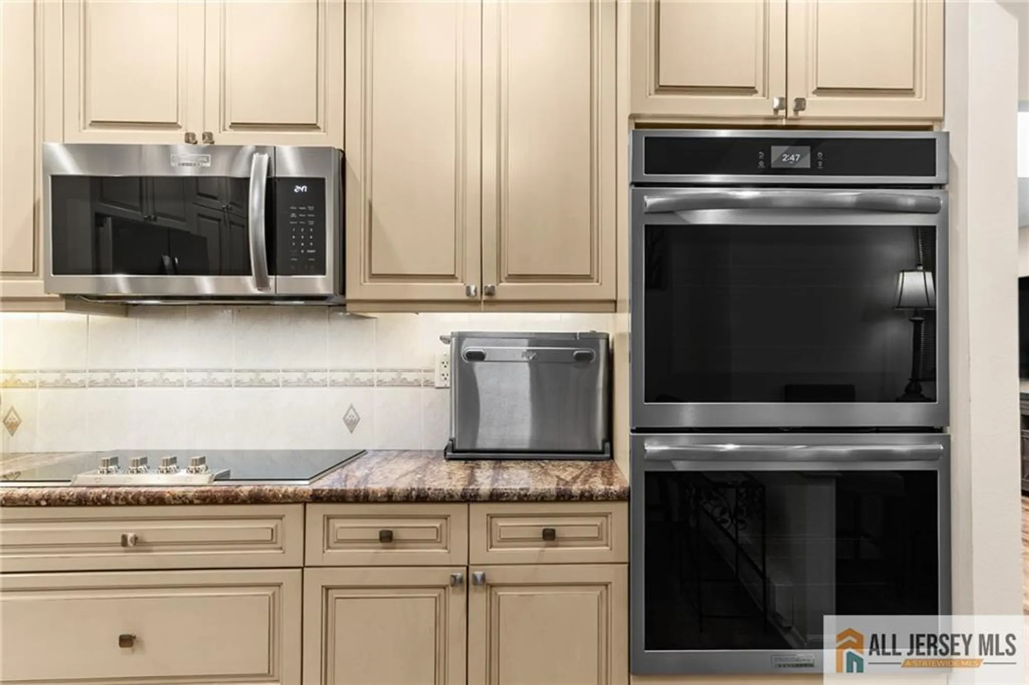 Property Slideshow image 7 of 27 | 375 duranta plz 375c, Monroe, NJ, 08831