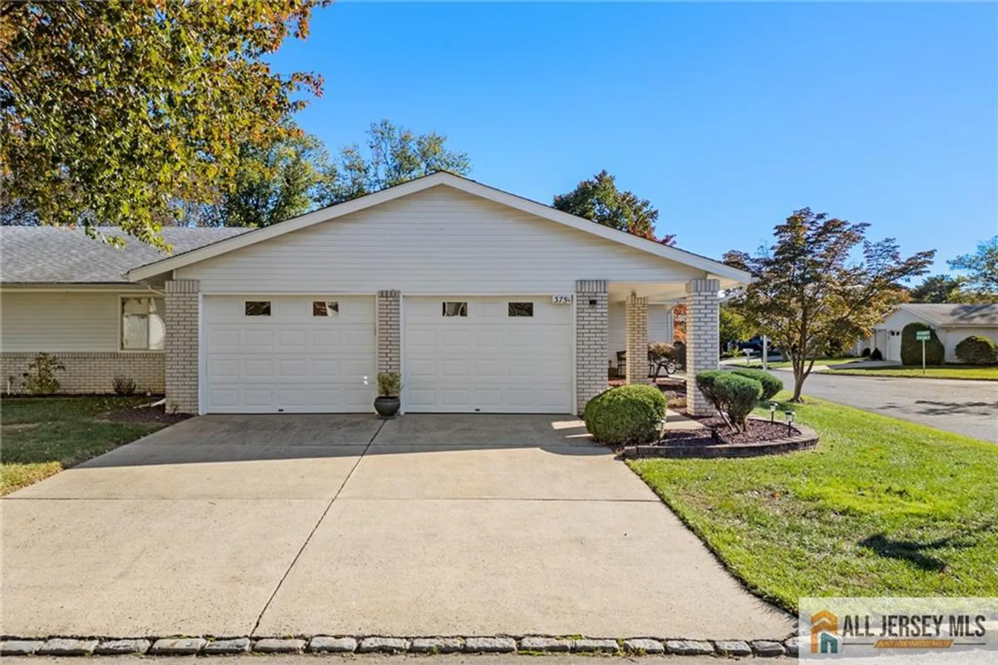 Property Slideshow image 2 of 27 | 375 duranta plz 375c, Monroe, NJ, 08831