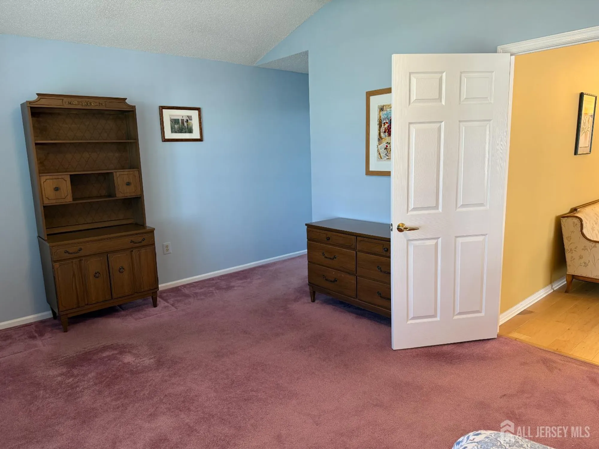 Property Slideshow image 23 of 60 | 163 goldfinch dr, Monroe, NJ, 08831