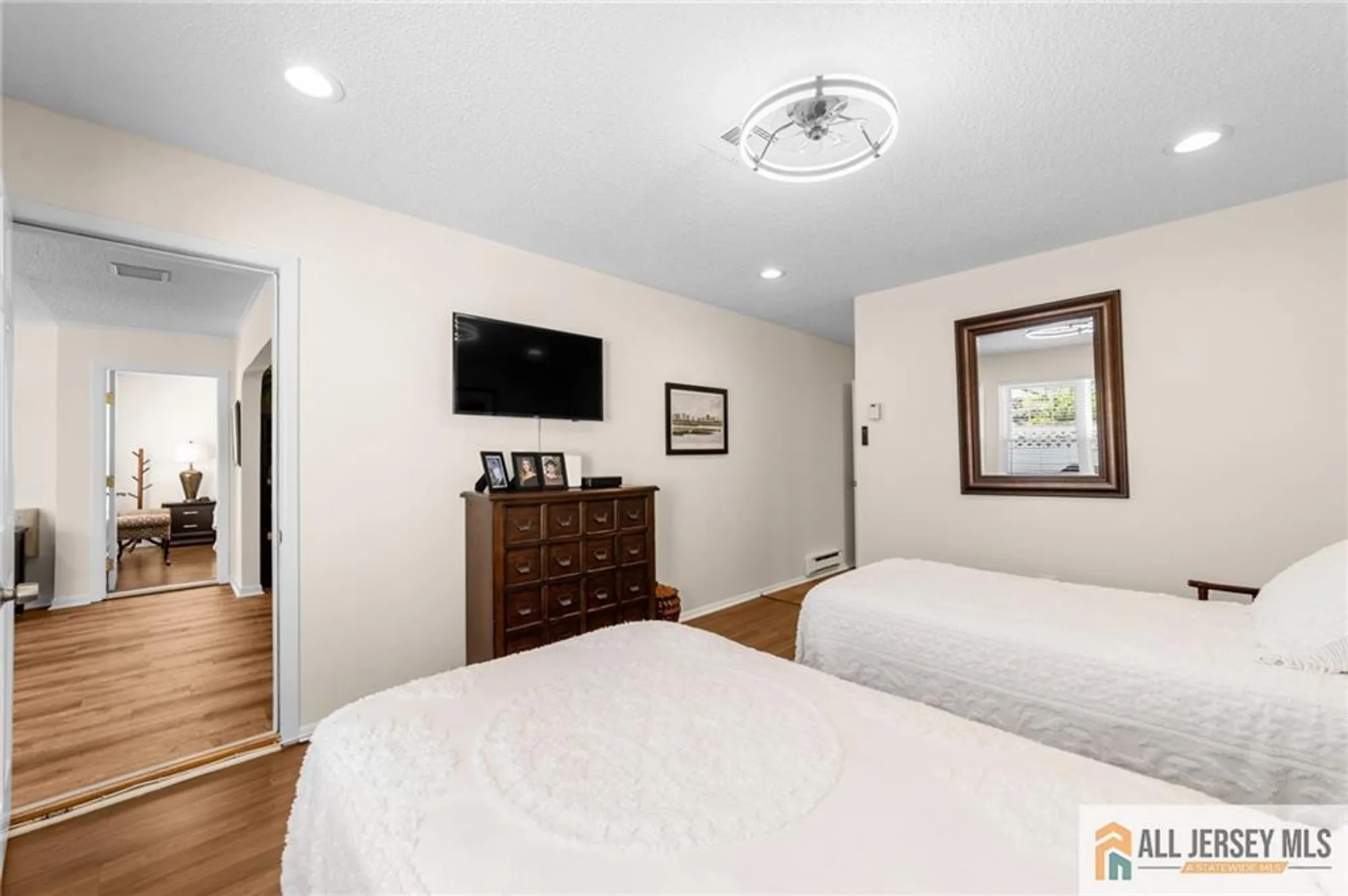 Property Slideshow image 21 of 27 | 375 duranta plz 375c, Monroe, NJ, 08831