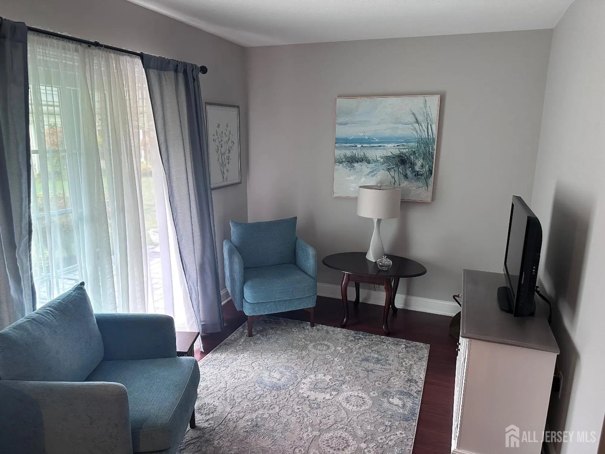 Property Slideshow image 20 of 38 | 17 ivy ridge close, Freehold, NJ, 07728