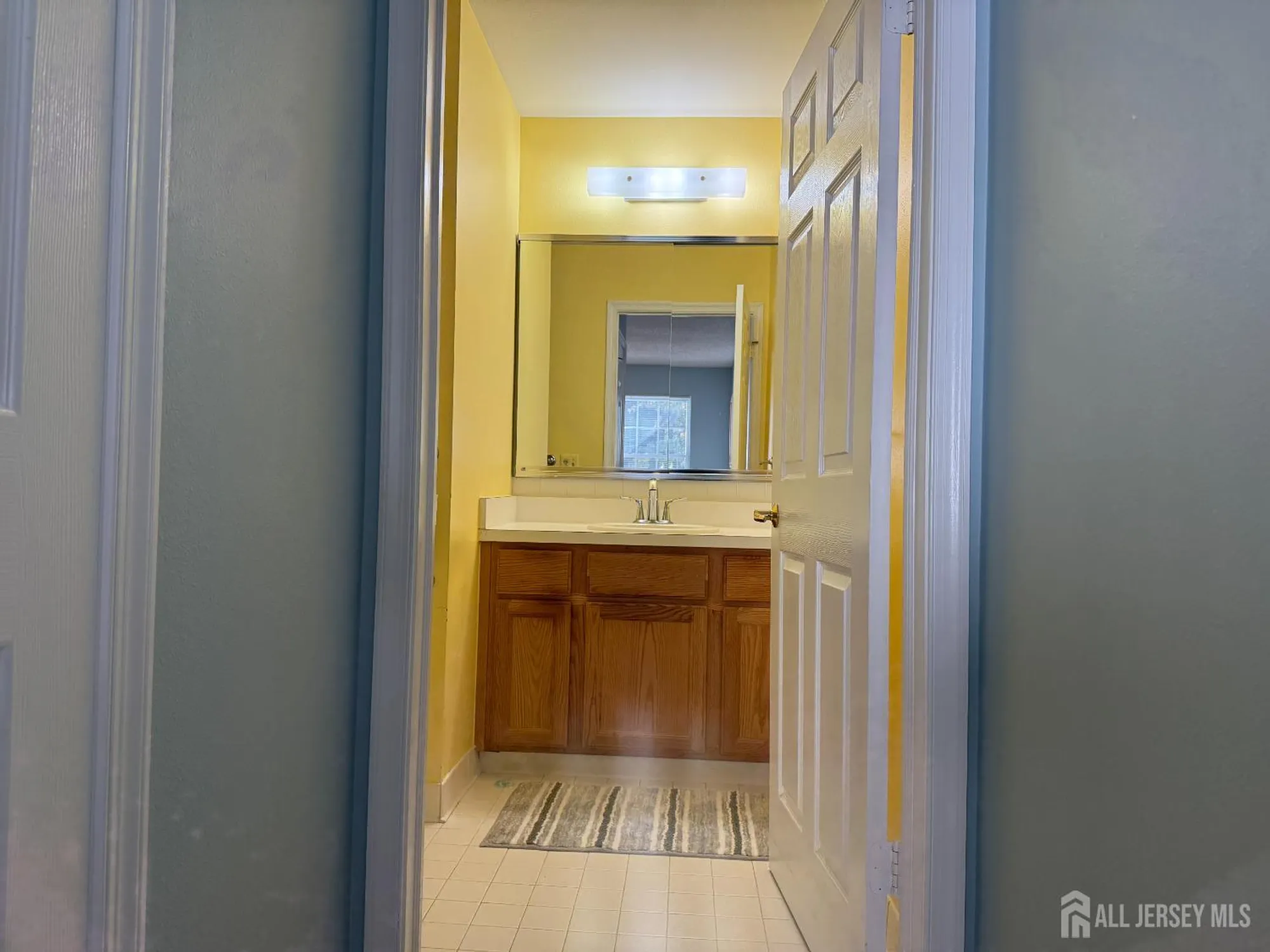 Property Slideshow image 34 of 60 | 163 goldfinch dr, Monroe, NJ, 08831