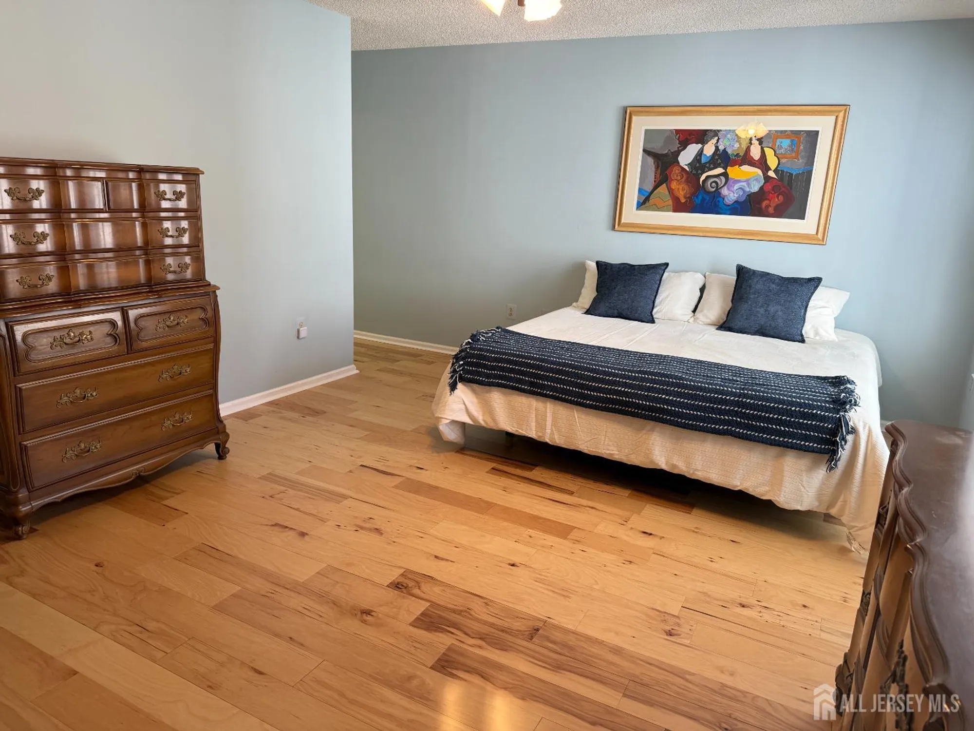 Property Slideshow image 31 of 60 | 163 goldfinch dr, Monroe, NJ, 08831