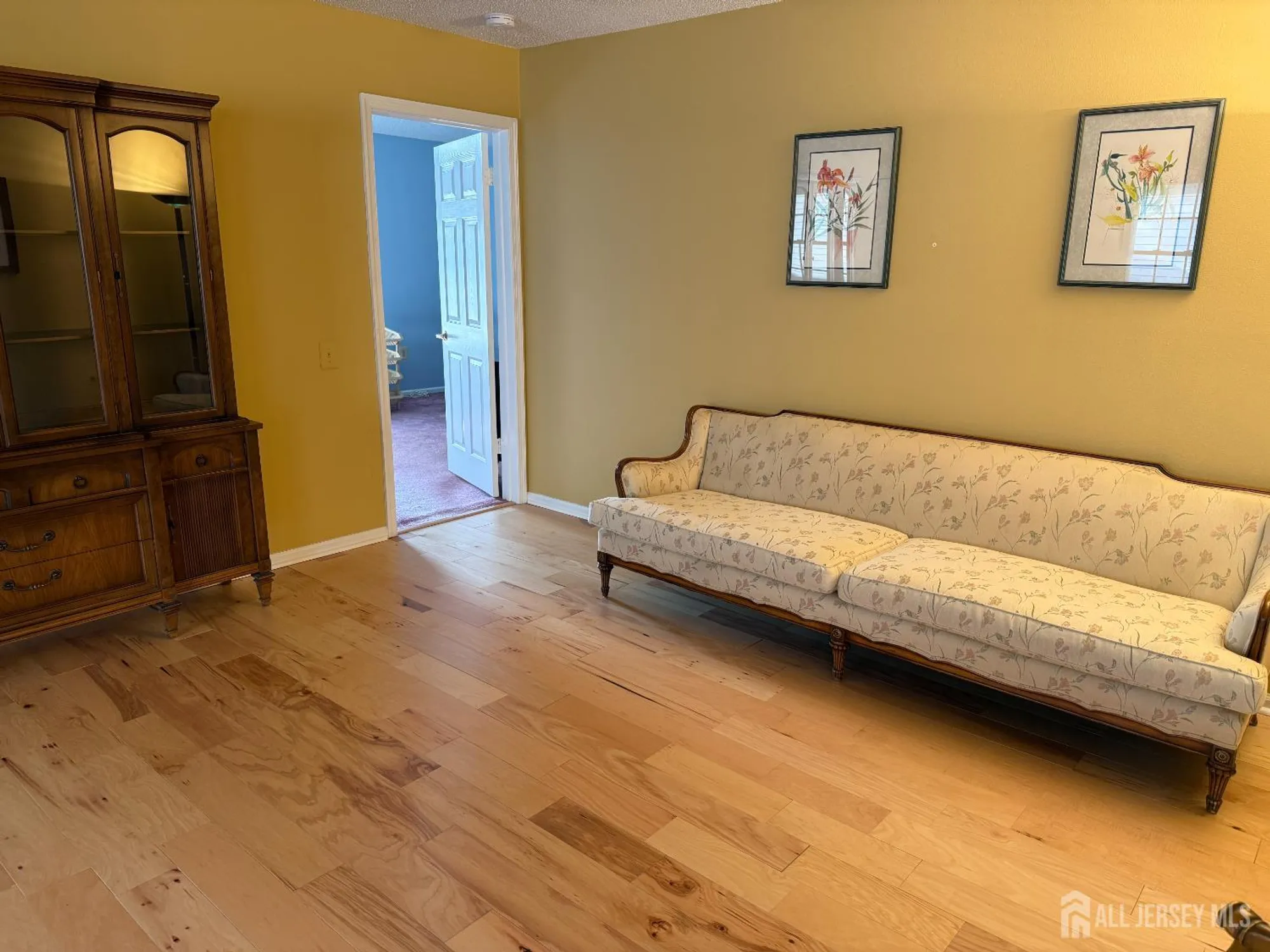 Property Slideshow image 16 of 60 | 163 goldfinch dr, Monroe, NJ, 08831