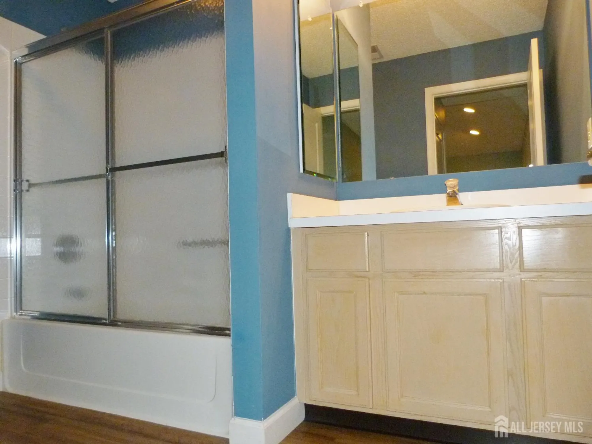 Property Slideshow image 12 of 17 | 249 nighthawk dr, Monroe, NJ, 08831