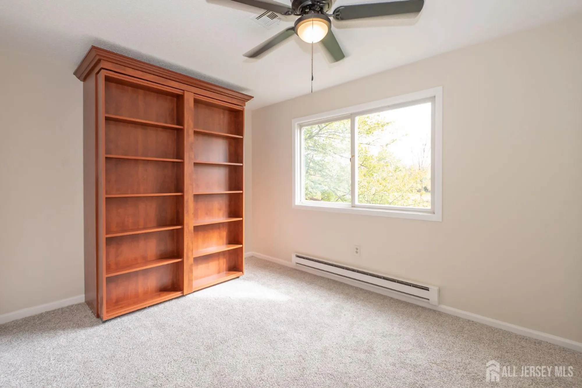 Property Slideshow image 24 of 28 | 456 roxbury ln o, Monroe, NJ, 08831