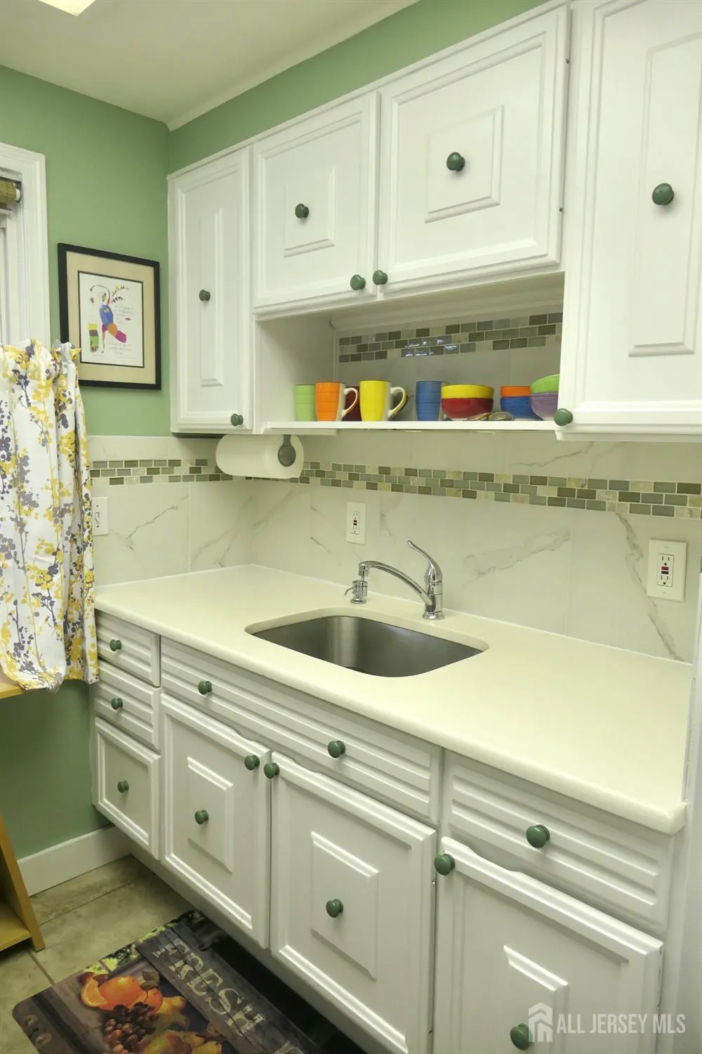 Property Slideshow image 10 of 20 | 72n amherst ln, Monroe, NJ, 08831