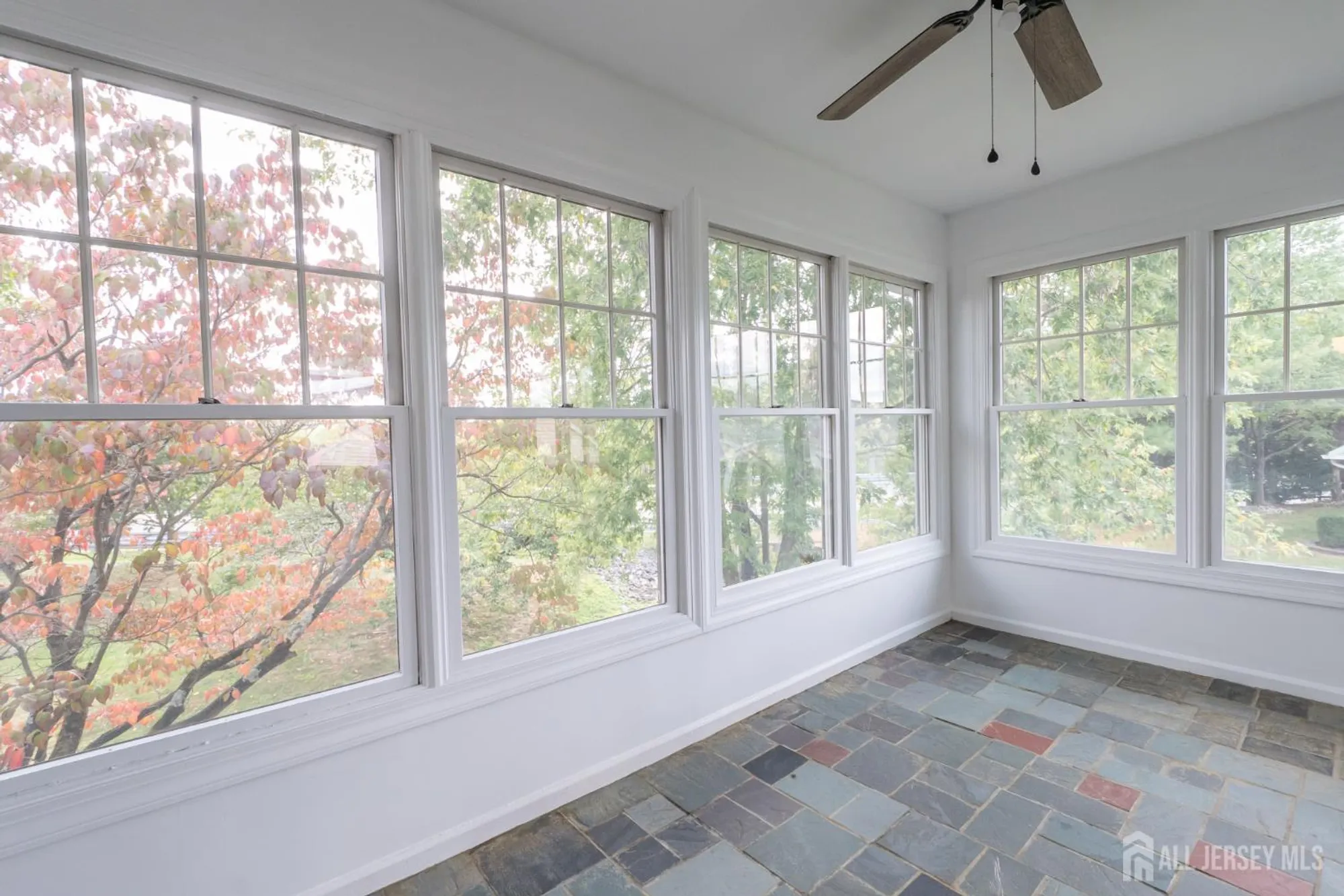Property Slideshow image 11 of 28 | 456 roxbury ln o, Monroe, NJ, 08831