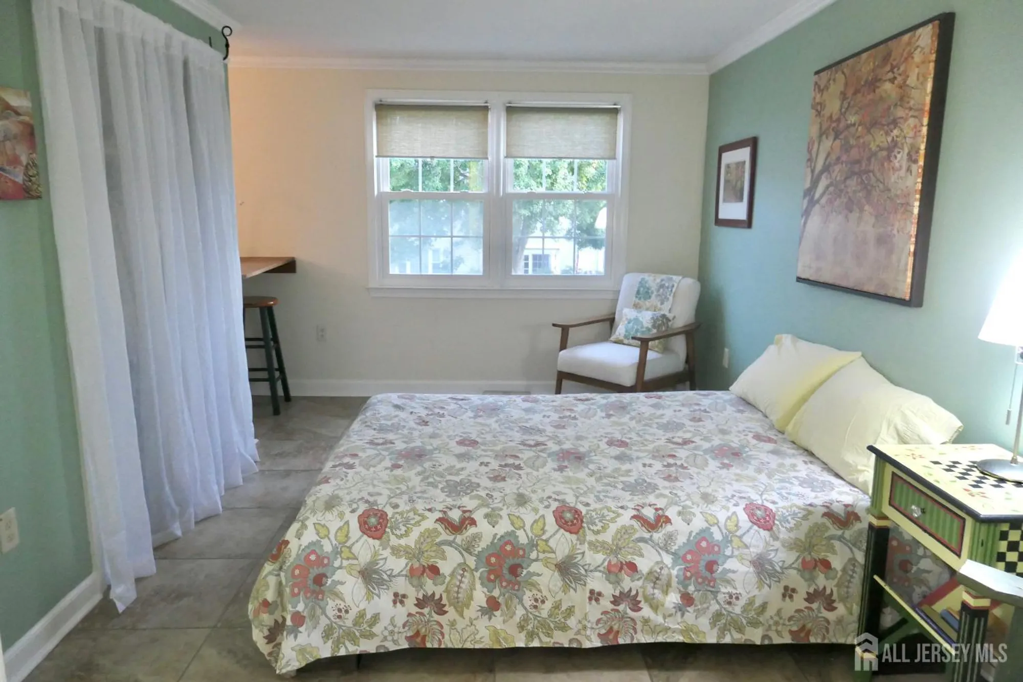 Property Slideshow image 19 of 20 | 72n amherst ln, Monroe, NJ, 08831