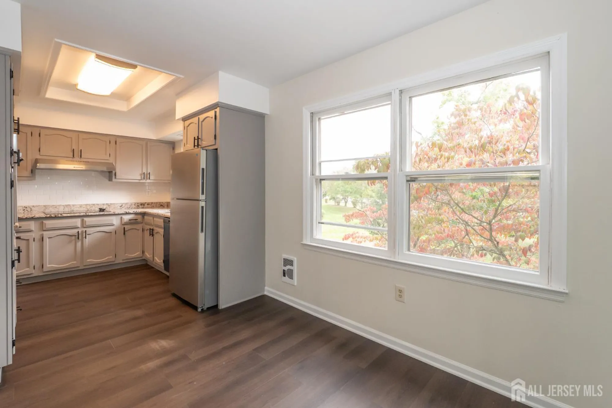 Property Slideshow image 16 of 28 | 456 roxbury ln o, Monroe, NJ, 08831