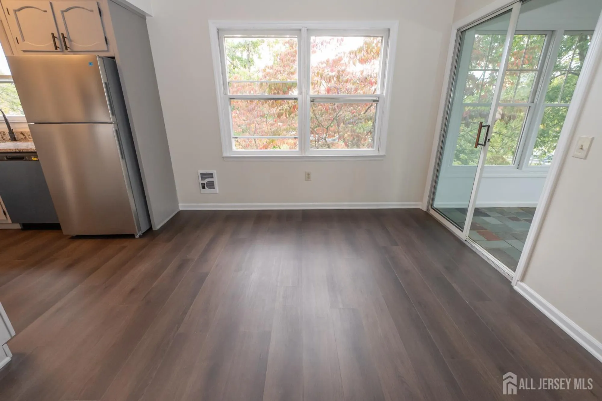 Property Slideshow image 15 of 28 | 456 roxbury ln o, Monroe, NJ, 08831