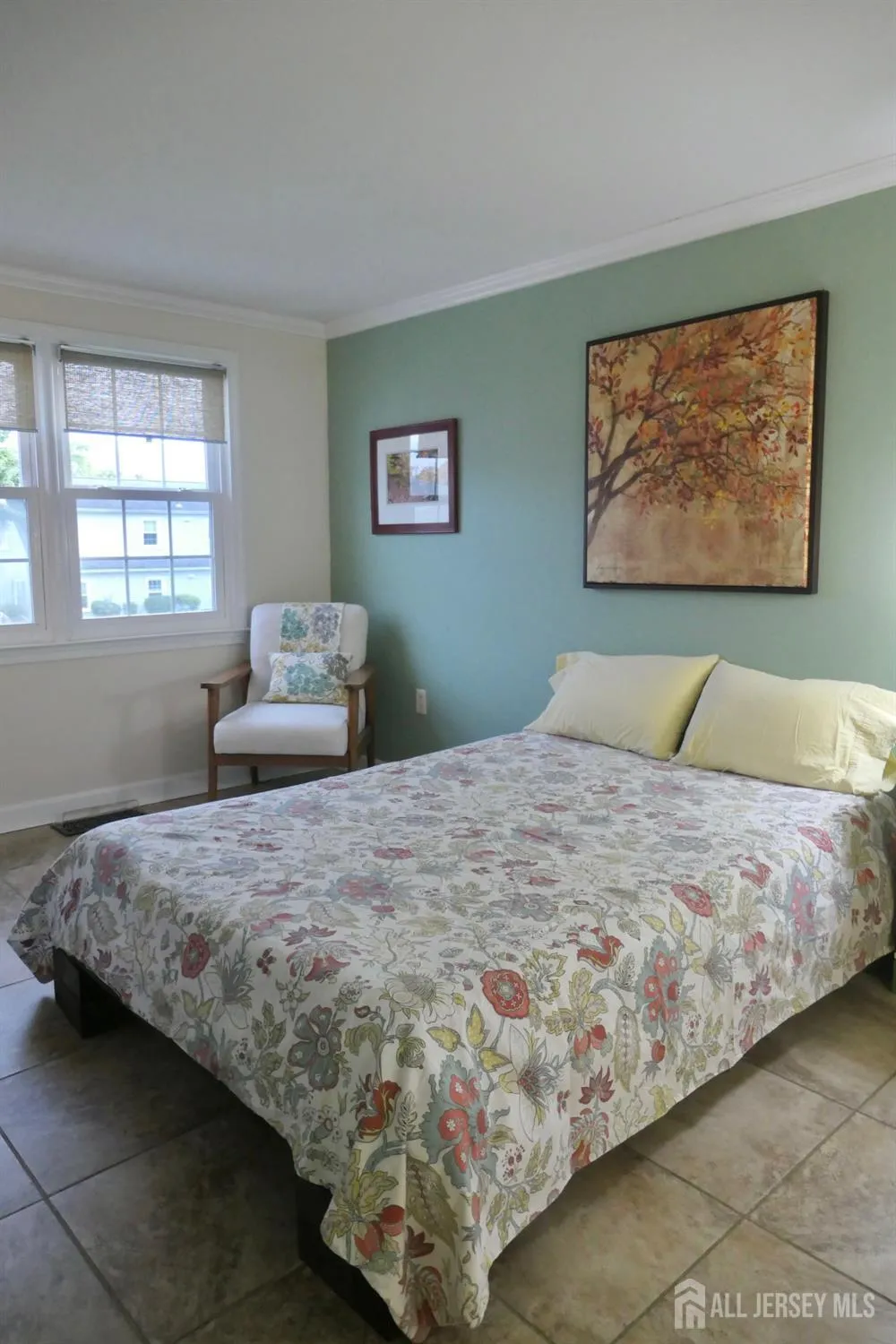 Property Slideshow image 16 of 20 | 72n amherst ln, Monroe, NJ, 08831