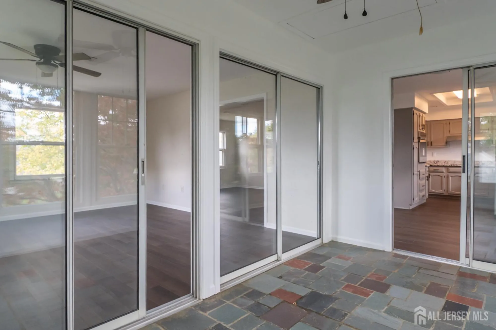 Property Slideshow image 12 of 28 | 456 roxbury ln o, Monroe, NJ, 08831