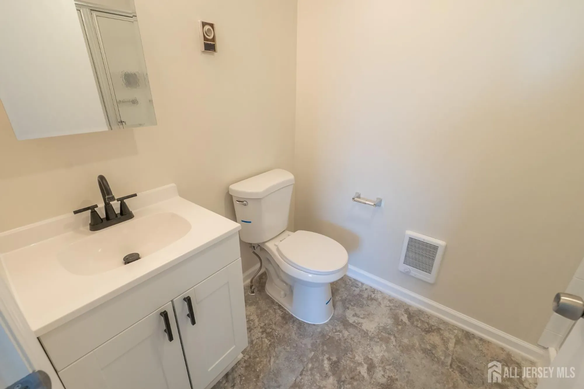 Property Slideshow image 27 of 28 | 456 roxbury ln o, Monroe, NJ, 08831