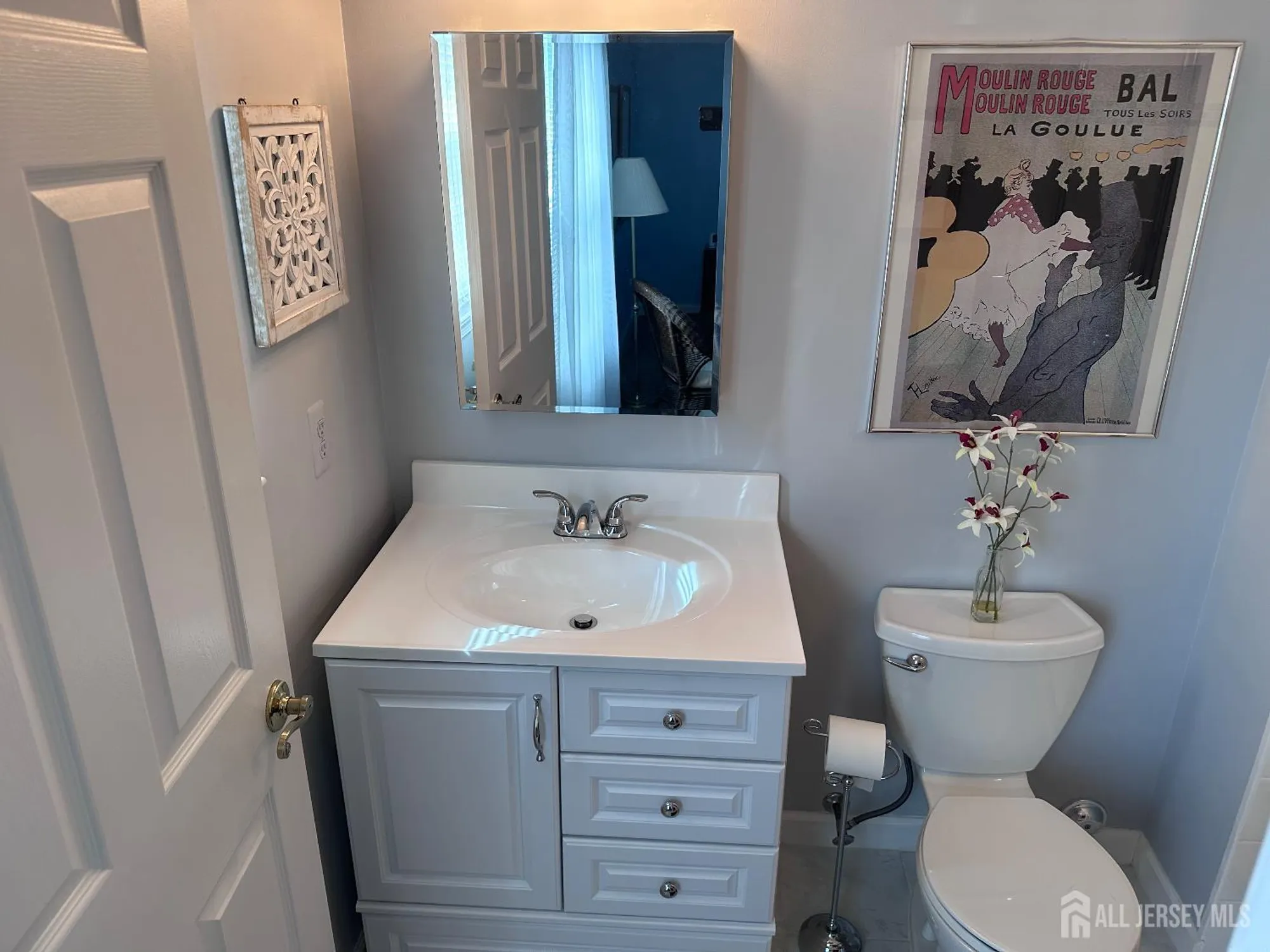 Property Slideshow image 26 of 38 | 17 ivy ridge close, Freehold, NJ, 07728