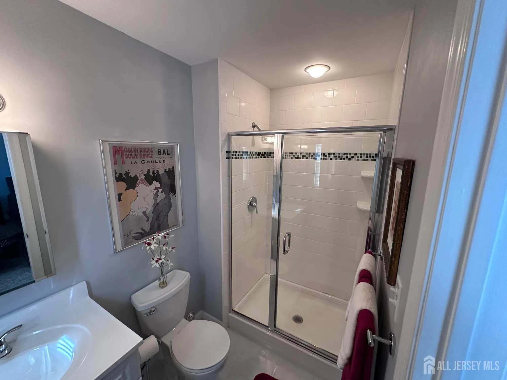 Property Slideshow image 27 of 38 | 17 ivy ridge close, Freehold, NJ, 07728