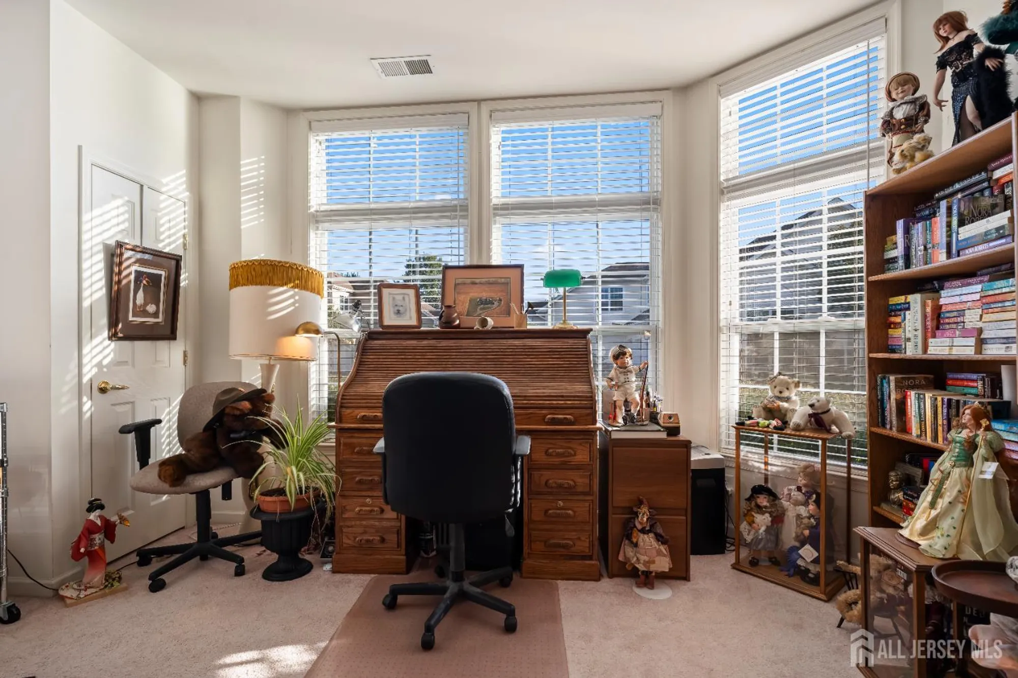 Property Slideshow image 14 of 26 | 5903 schindler dr, South Brunswick, NJ, 08852