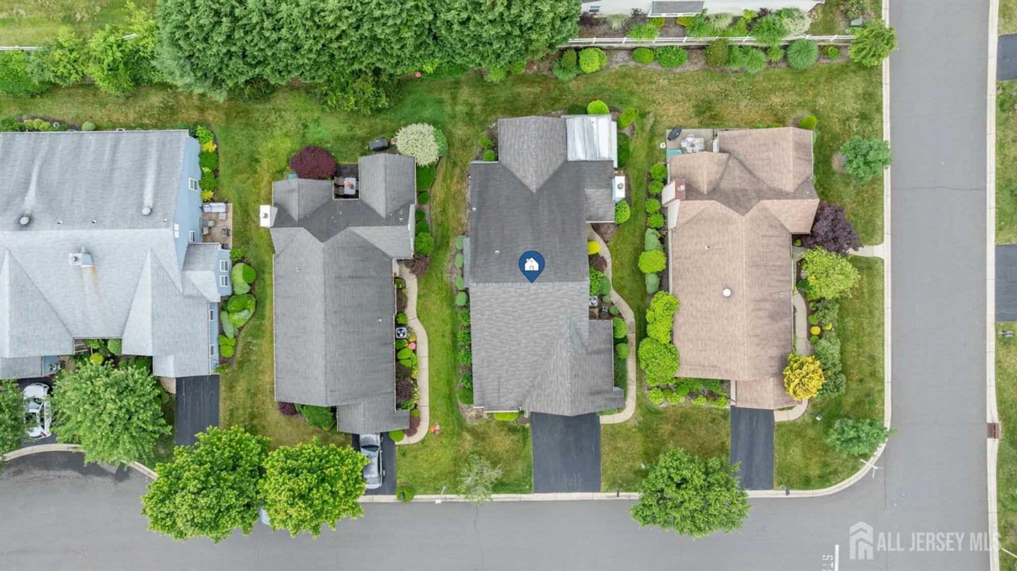 Property Slideshow image 34 of 35 | 4 molly pitcher ct, Monroe, NJ, 08831