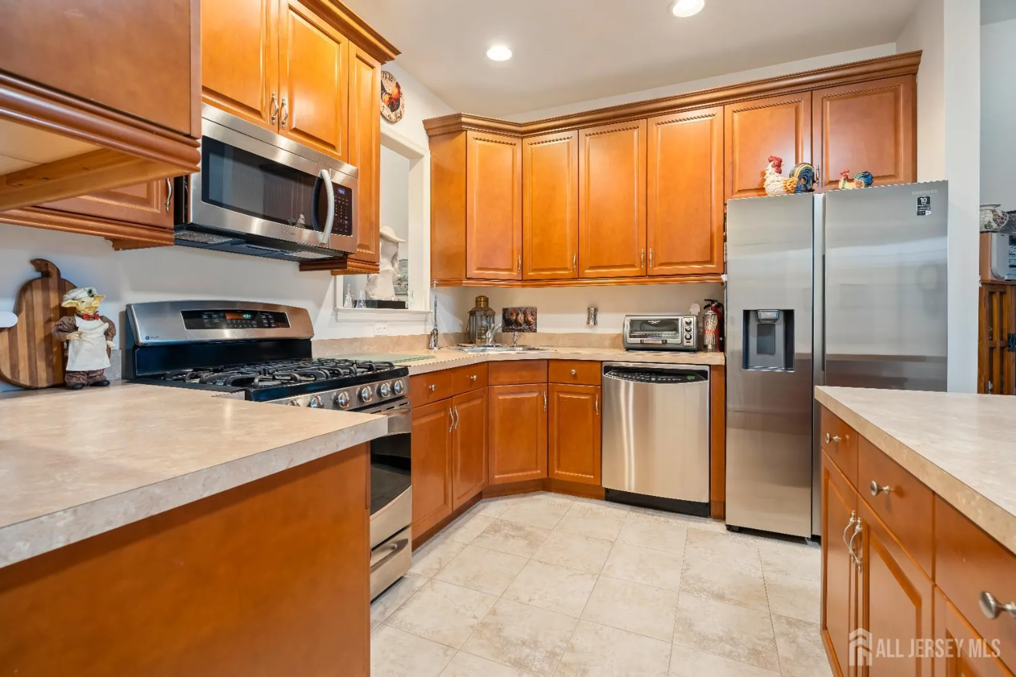 Property Slideshow image 7 of 26 | 5903 schindler dr, South Brunswick, NJ, 08852
