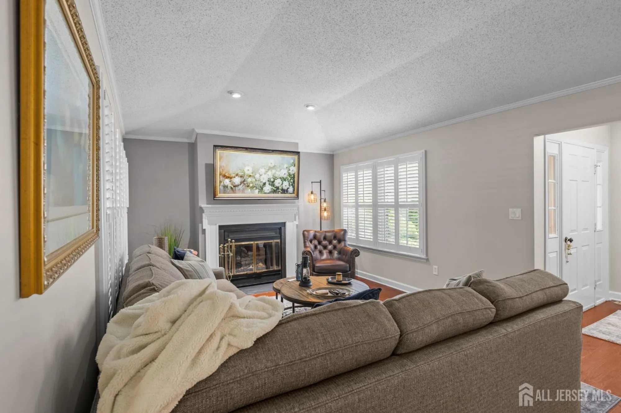 Property Slideshow image 12 of 35 | 4 molly pitcher ct, Monroe, NJ, 08831
