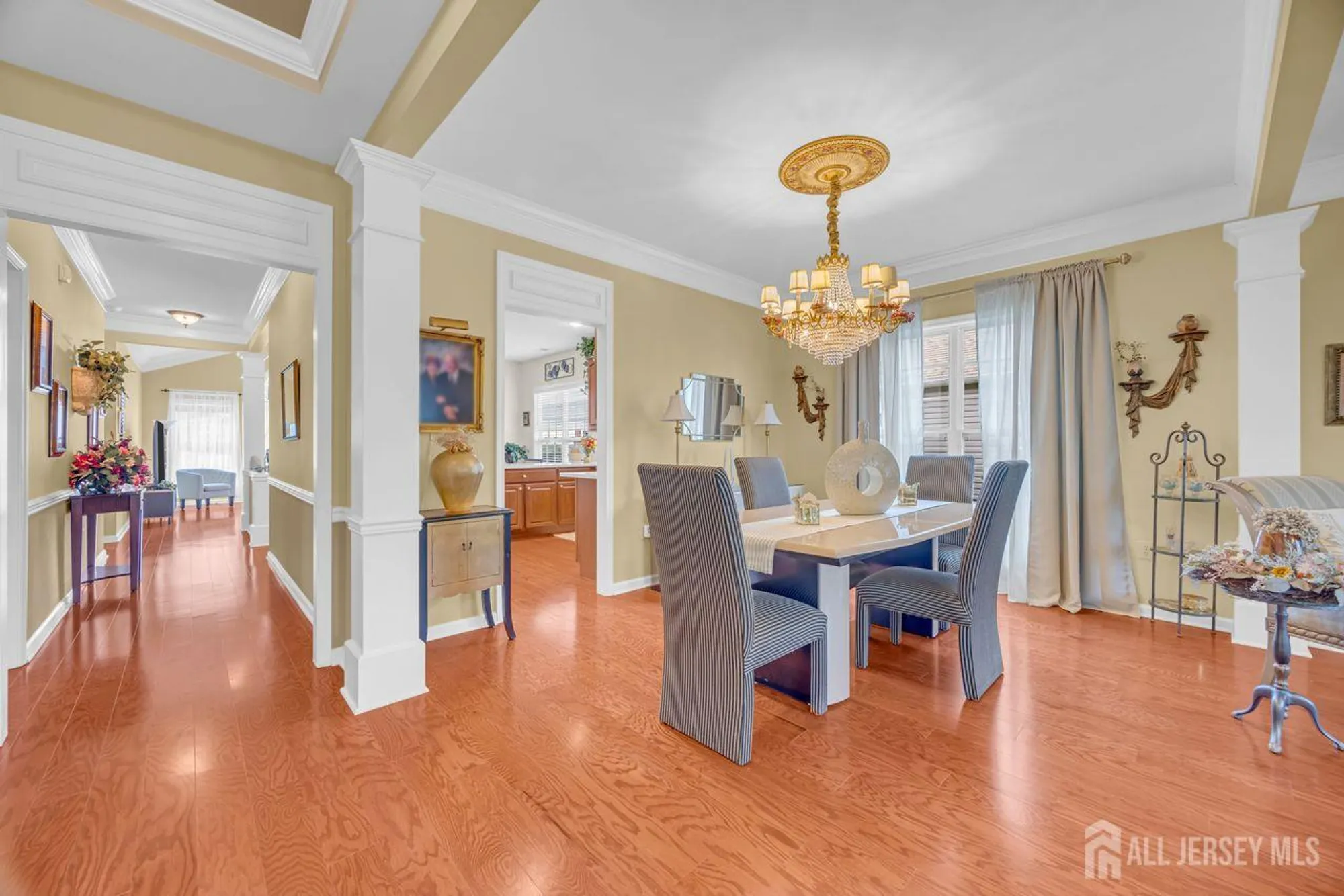 Property Slideshow image 11 of 35 | 242 longwood ln, Somerset, NJ, 08873