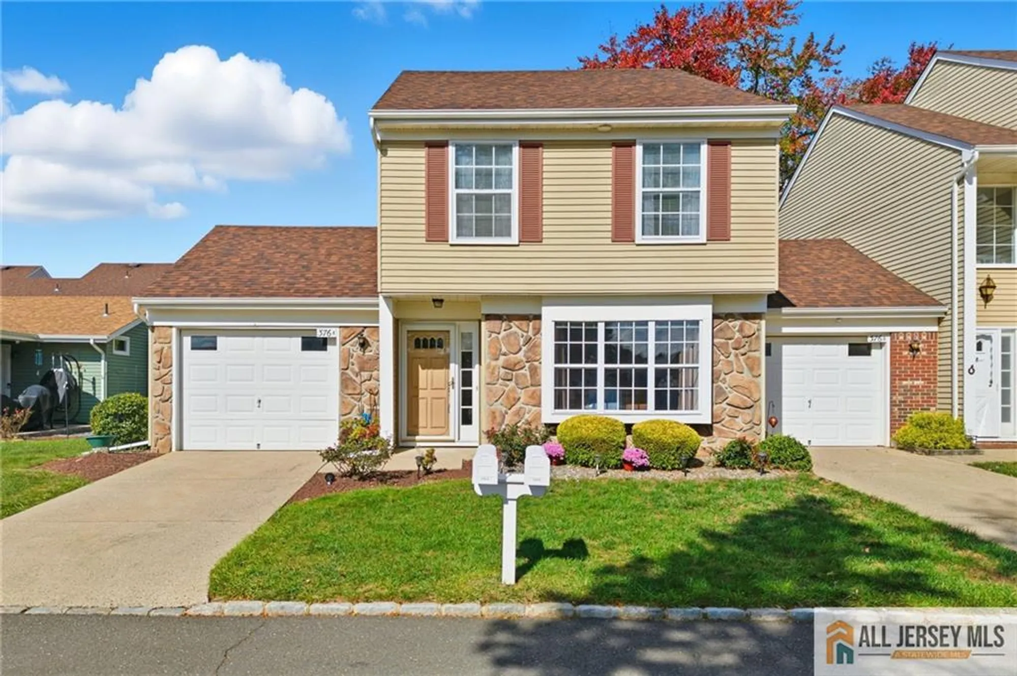 Property Slideshow image 1 of 34 | 376 stirling dr 376a, Monroe, NJ, 08831
