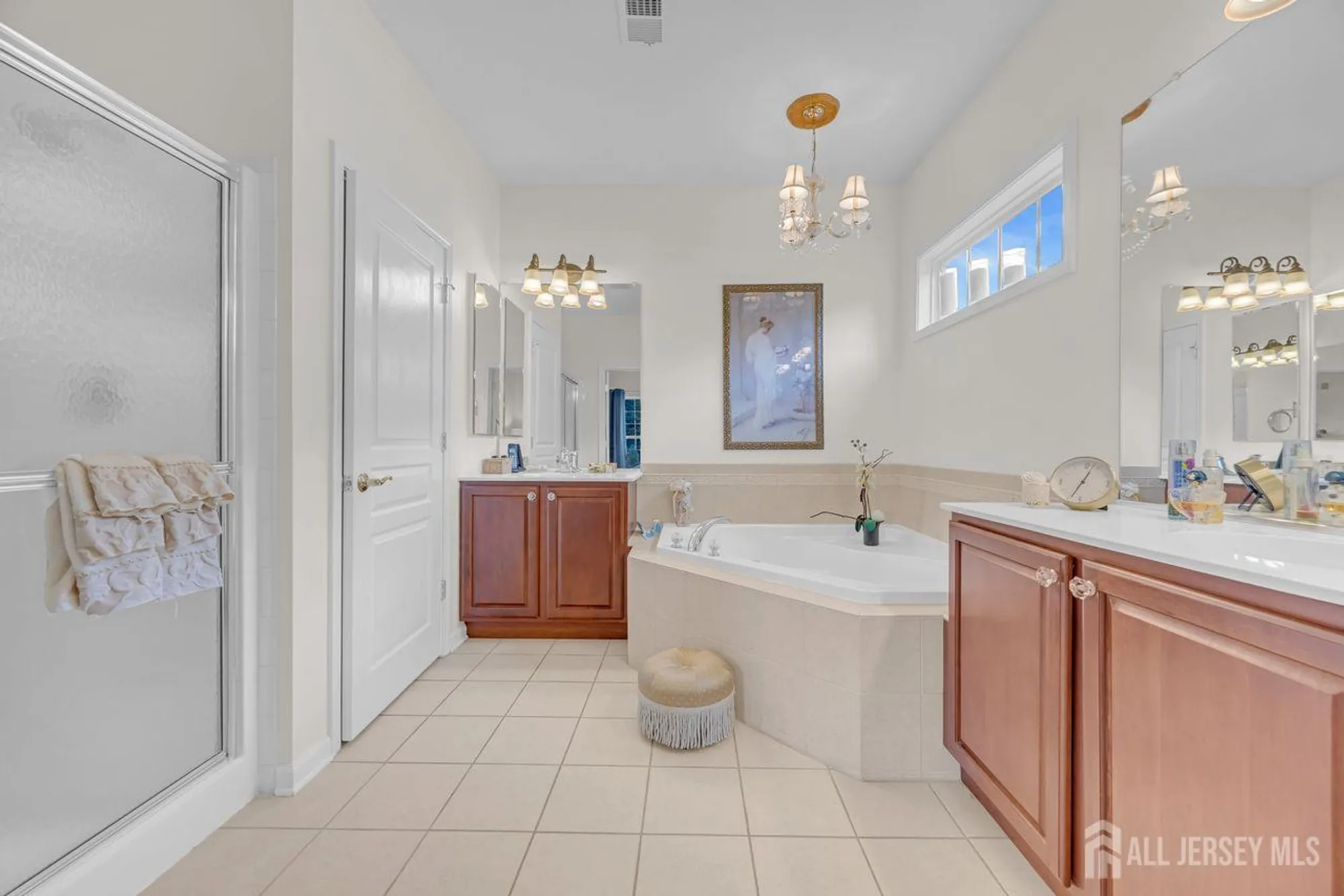 Property Slideshow image 27 of 35 | 242 longwood ln, Somerset, NJ, 08873