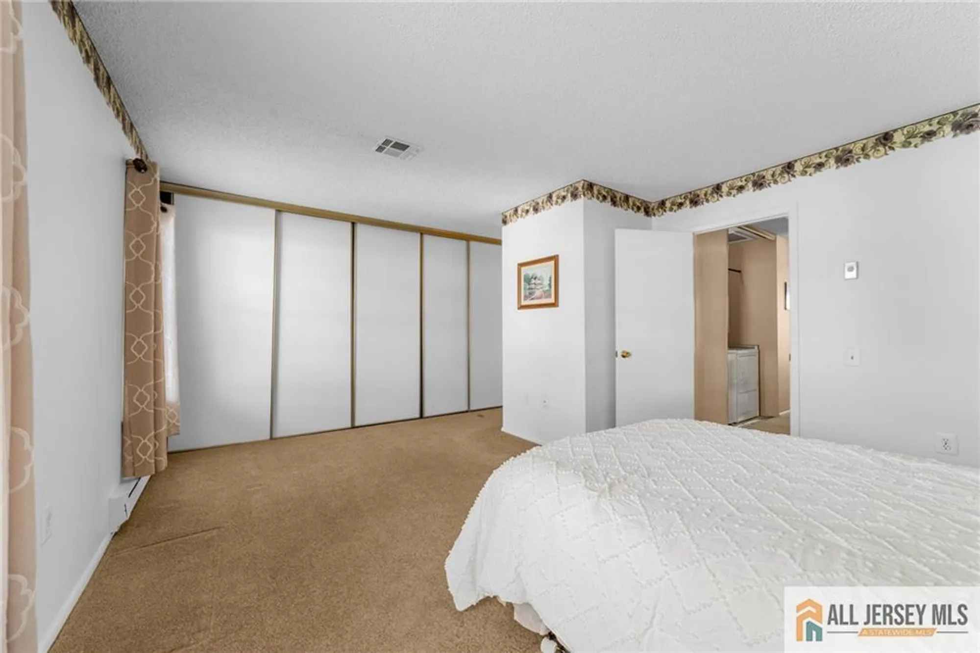 Property Slideshow image 23 of 34 | 376 stirling dr 376a, Monroe, NJ, 08831